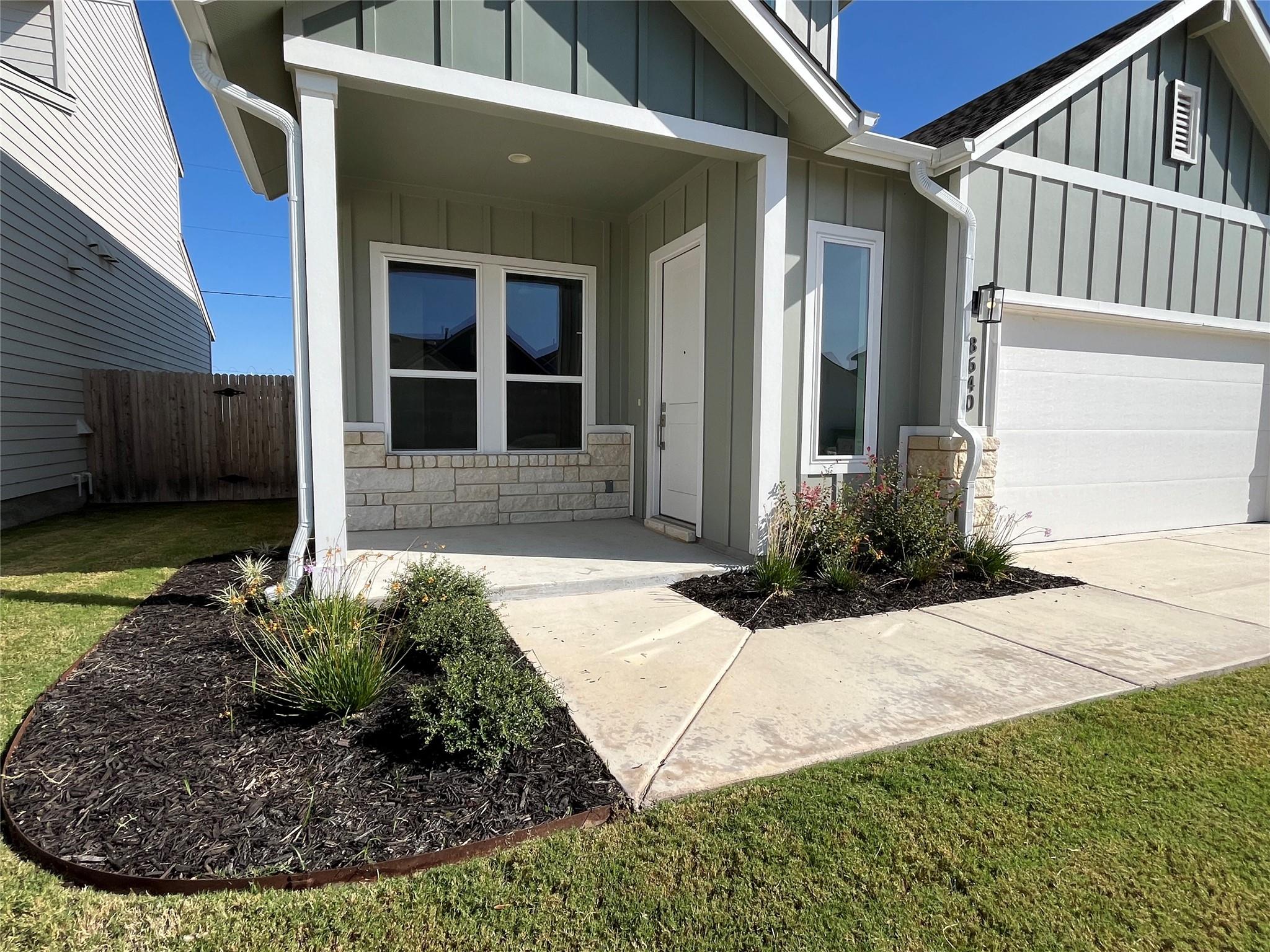8640 Wellspring Loop Property Photo 3