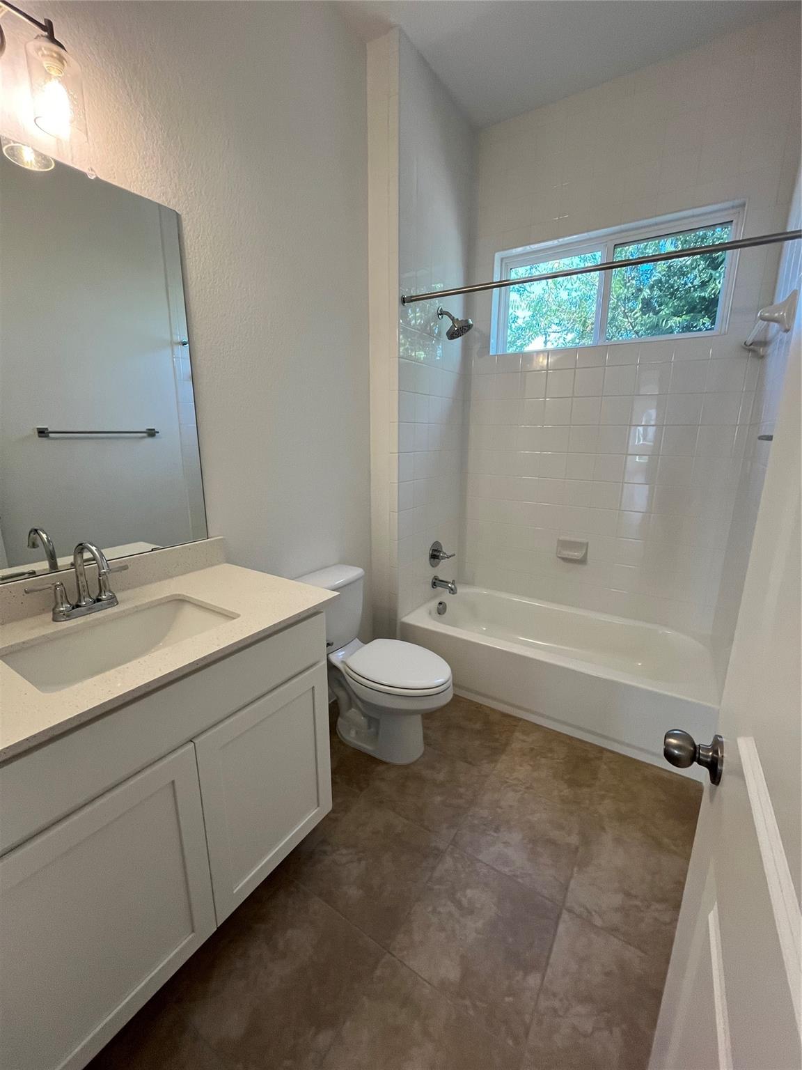 8640 Wellspring Loop Property Photo 14
