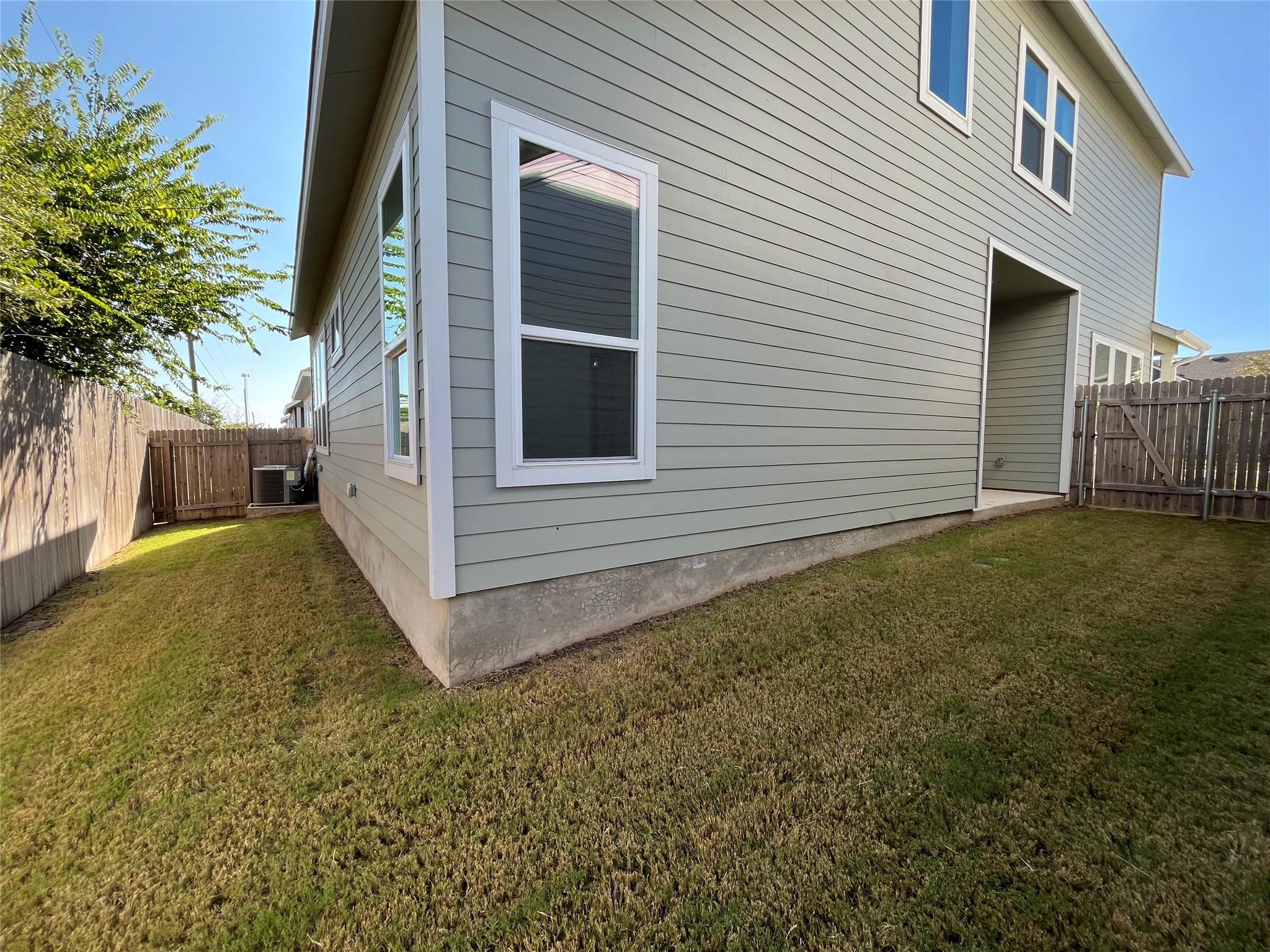 8640 Wellspring Loop Property Photo 22