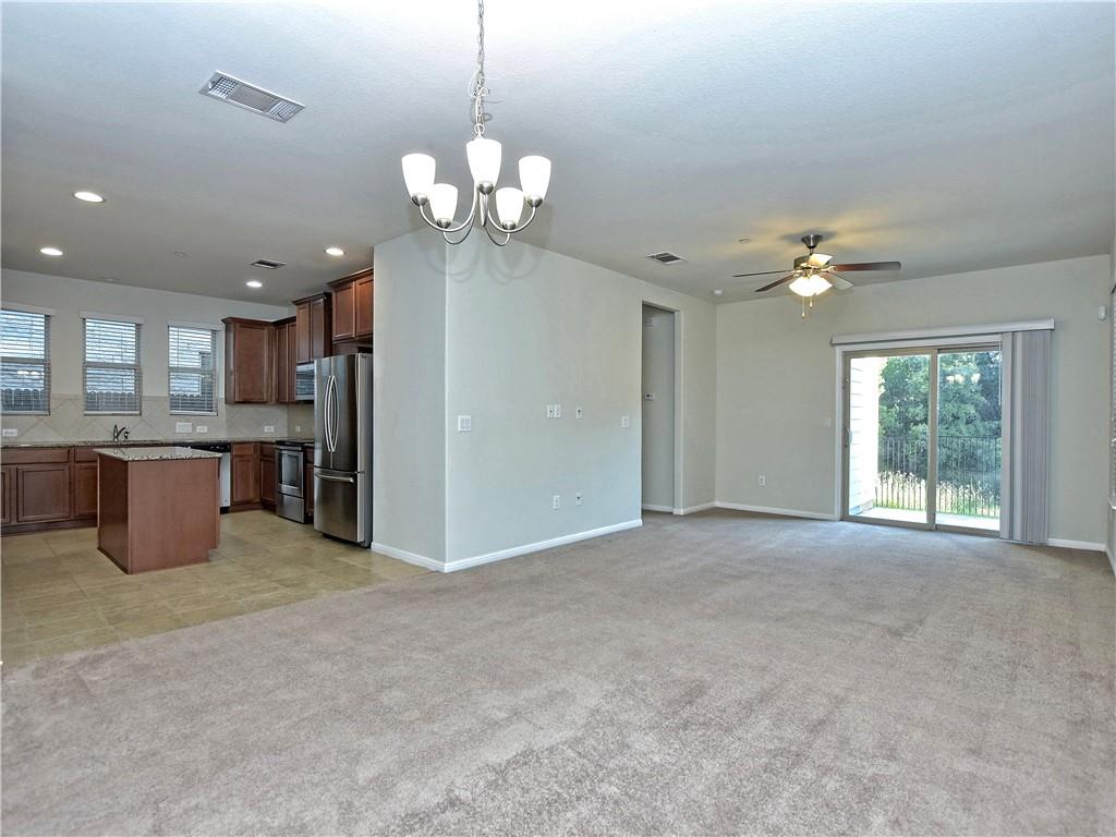 3240 E Whitestone Blvd #35 Property Photo 10
