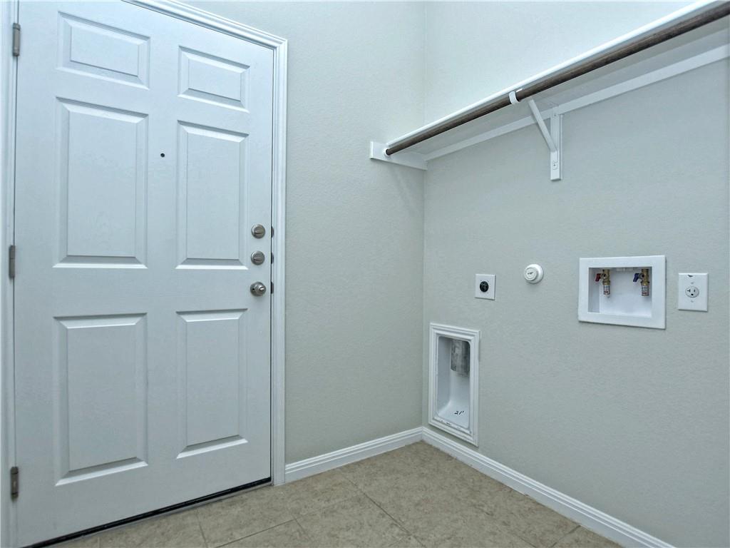 3240 E Whitestone Blvd #35 Property Photo 14