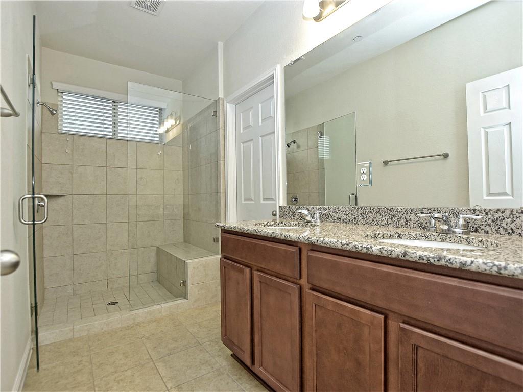 3240 E Whitestone Blvd #35 Property Photo 23