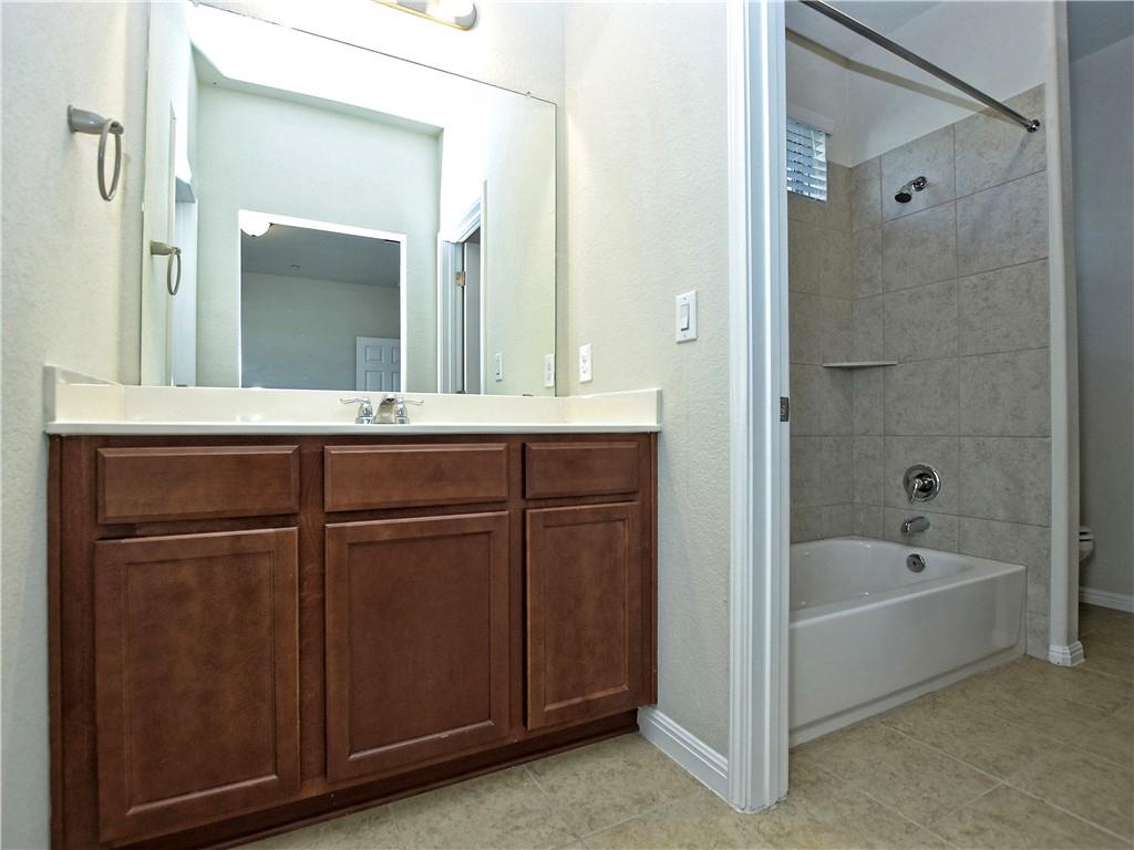 3240 E Whitestone Blvd #35 Property Photo 25