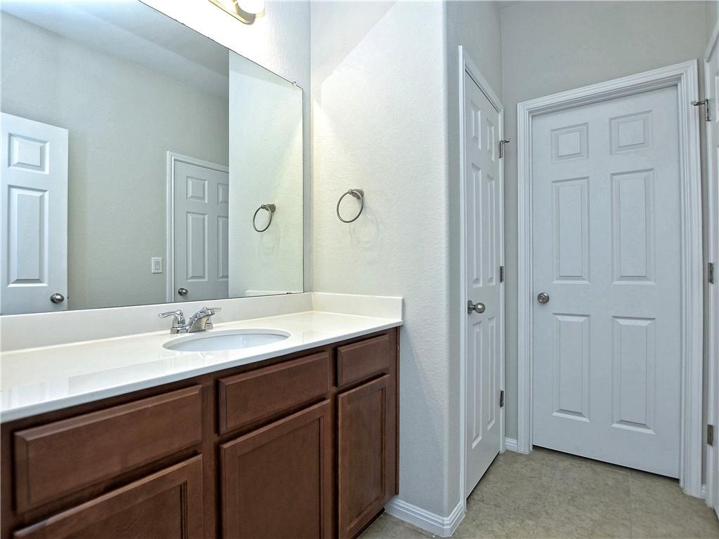3240 E Whitestone Blvd #35 Property Photo 26