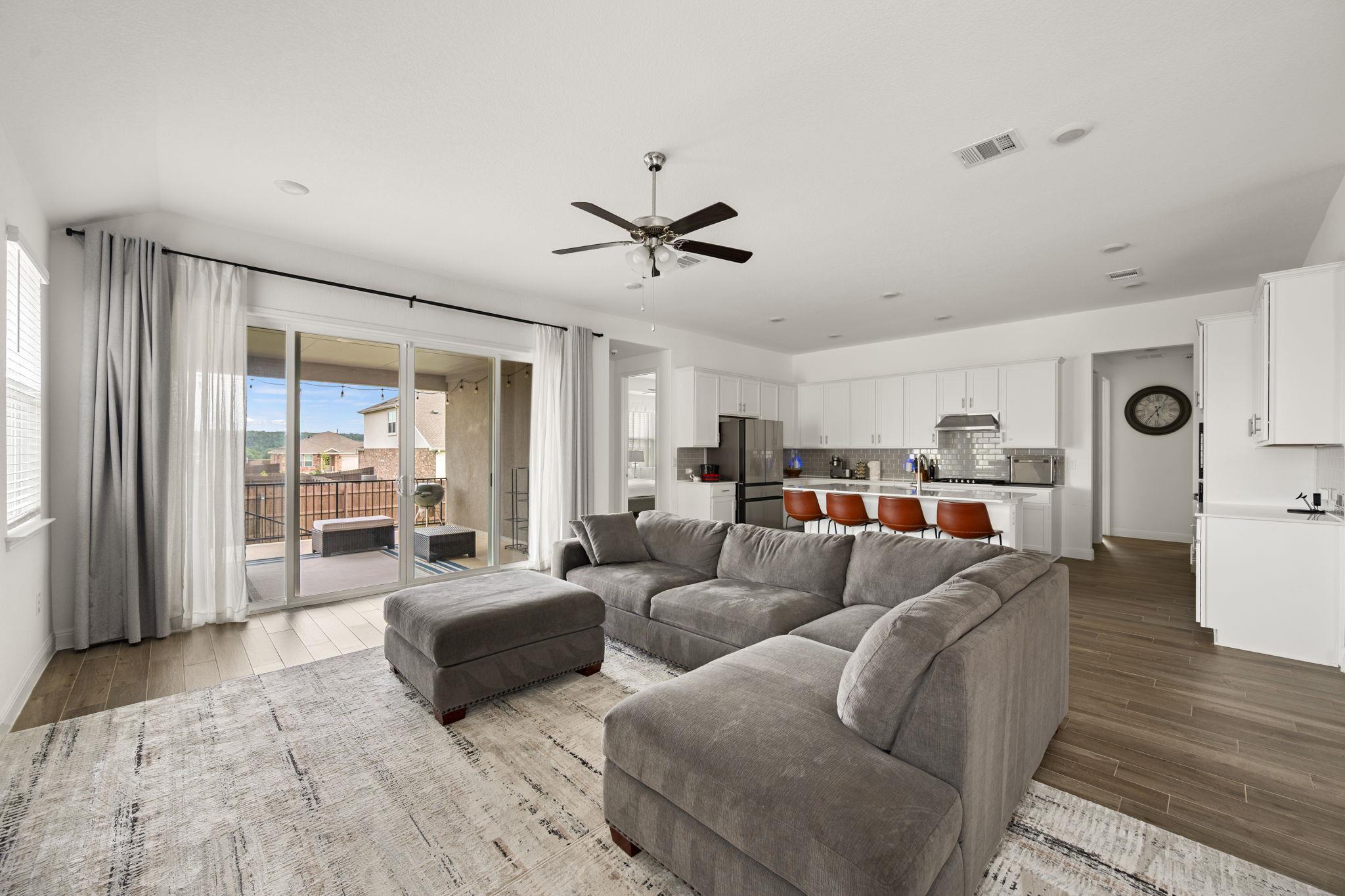 1621 Weavers Bnd Property Photo 3