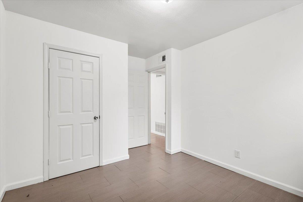 3464 Willowrun Dr #c Property Photo 17