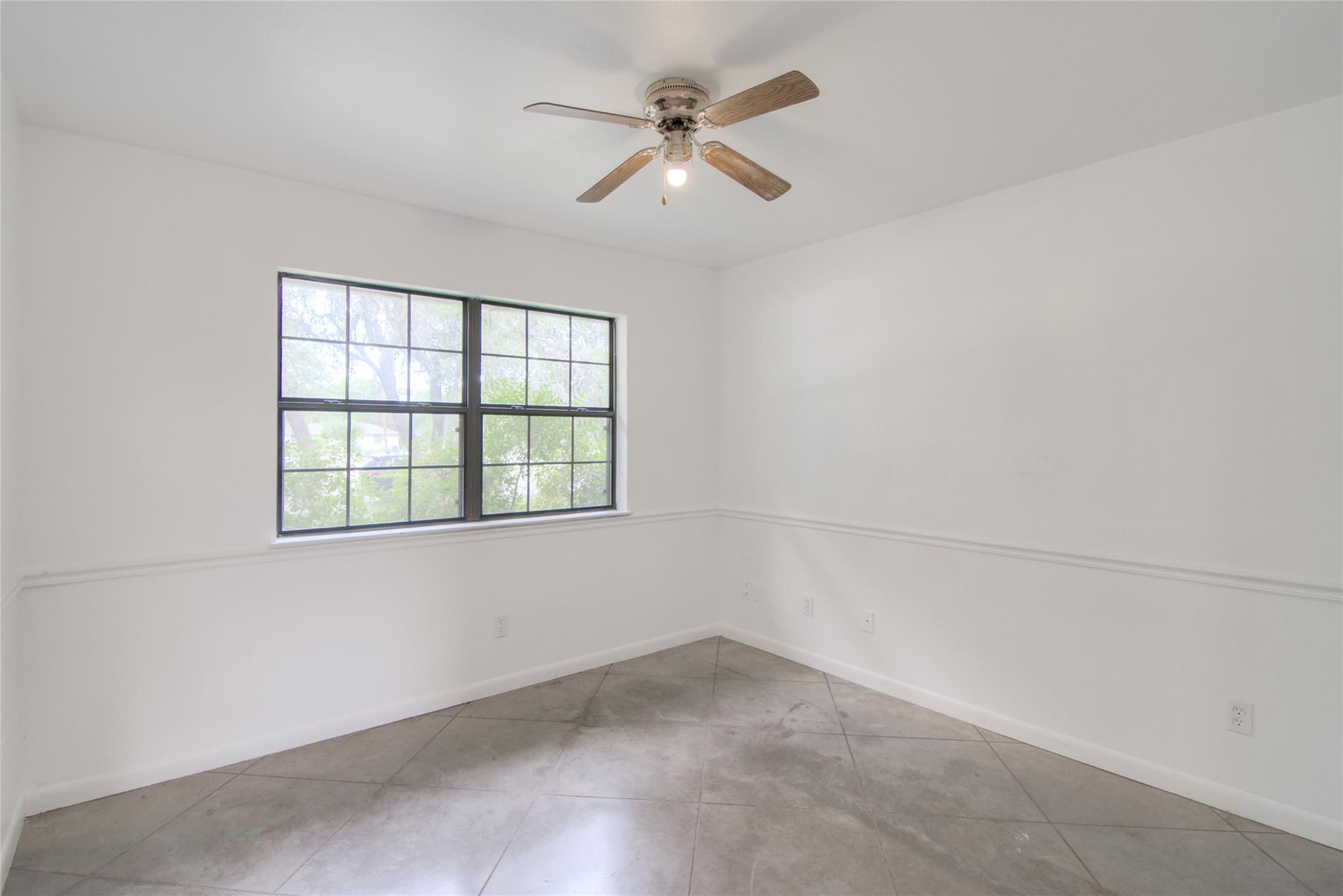 1400 Lazy Creek Ln Property Photo 24