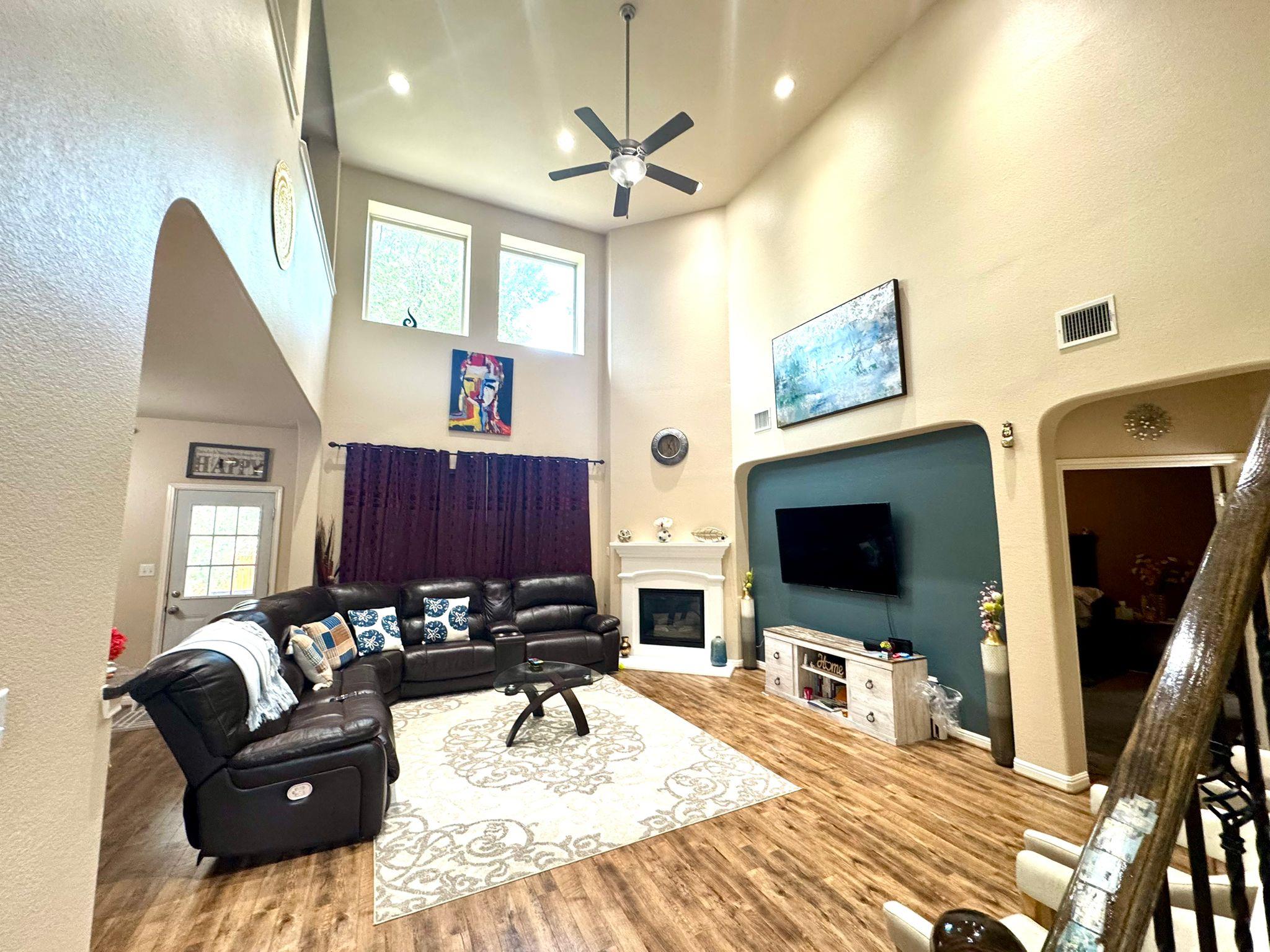 615 Seminole Canyon Dr Property Photo 1