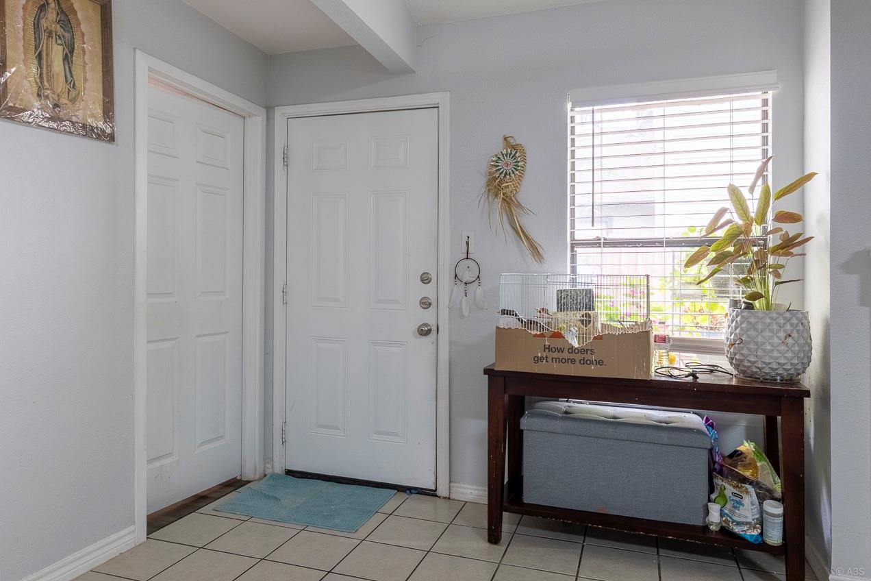 2903 W Slaughter Ln Property Photo 8