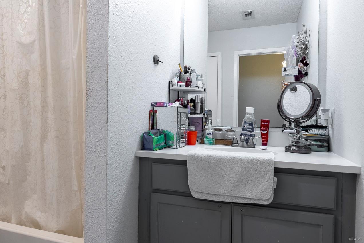 2903 W Slaughter Ln Property Photo 10