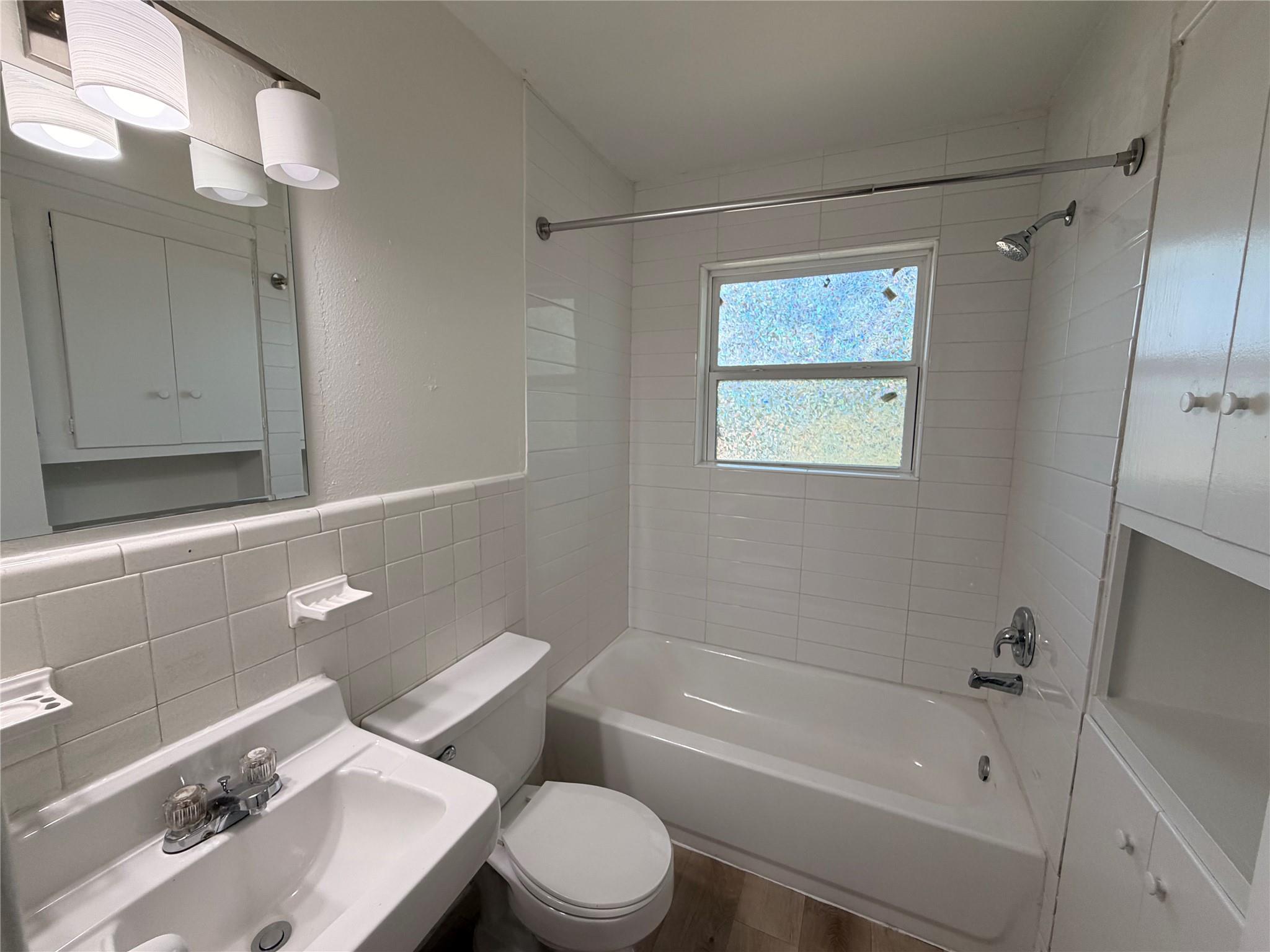 3106 Duval St #305 Property Photo 11