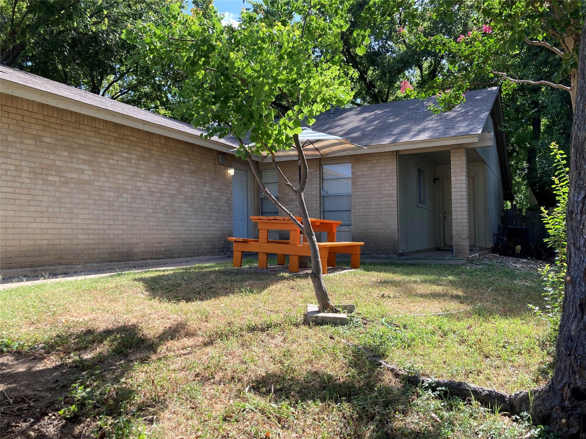 2311-b Burleson Rd Property Photo 1