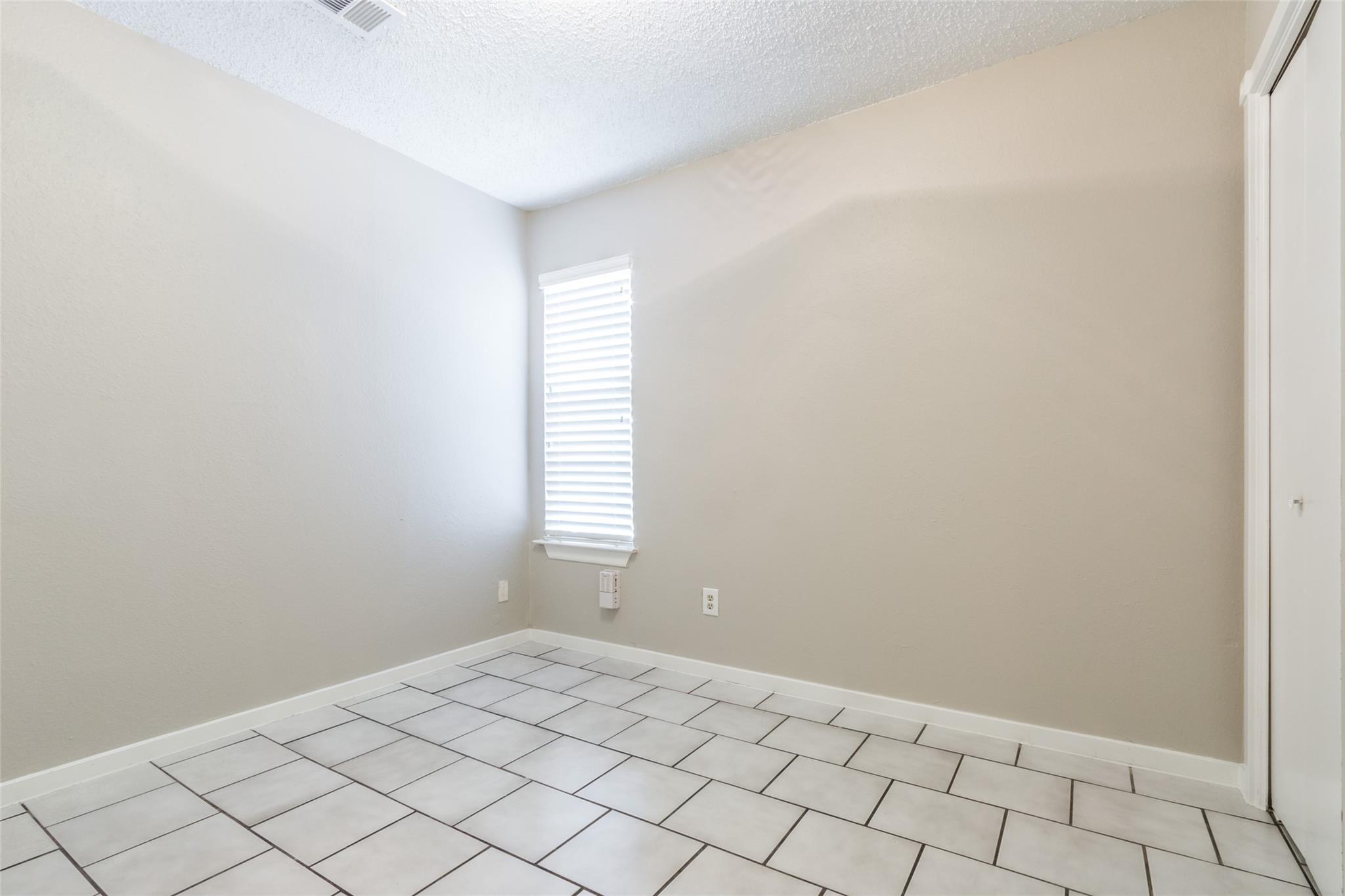 2311-b Burleson Rd Property Photo 16