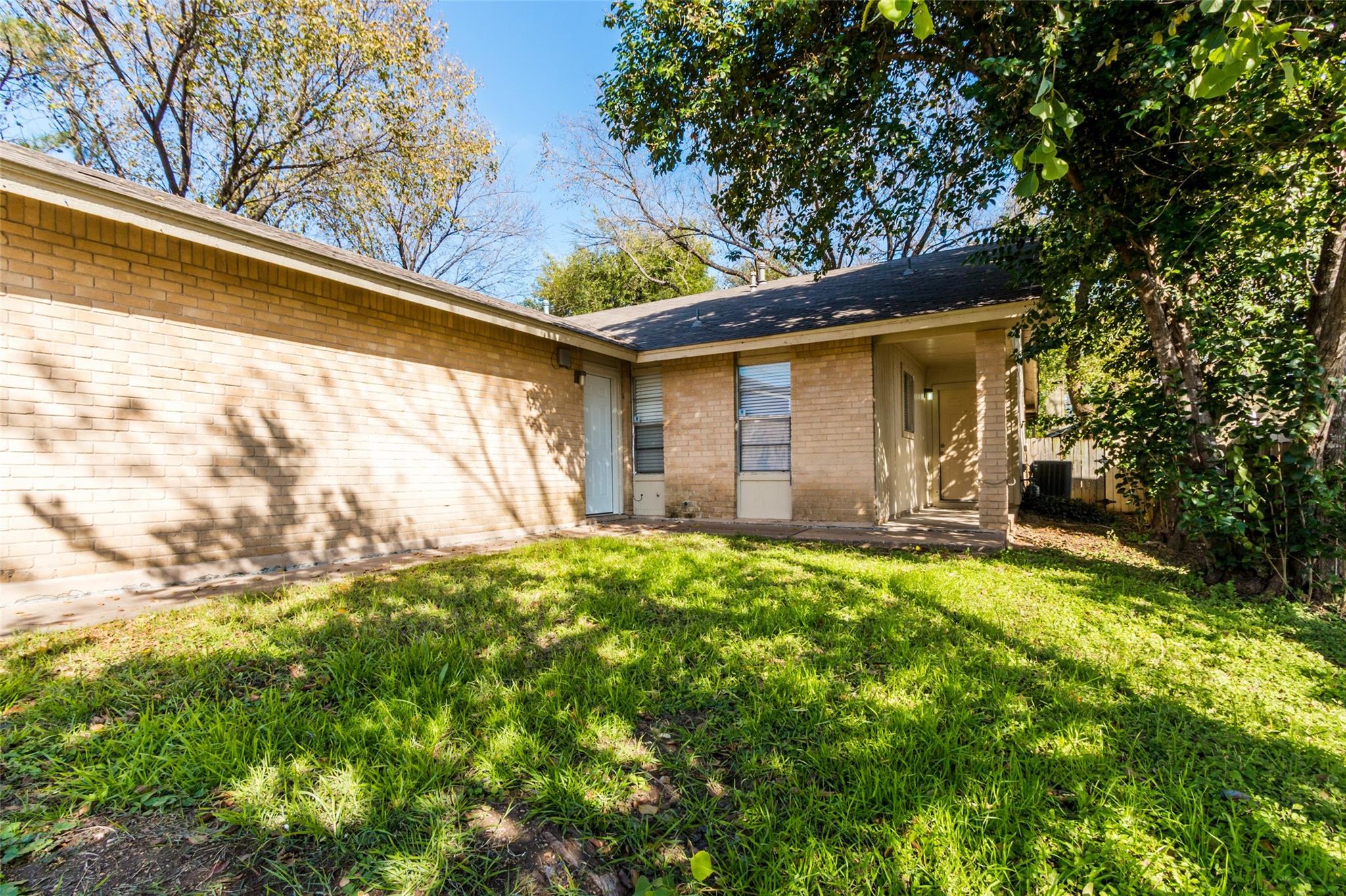 2311-b Burleson Rd Property Photo 23