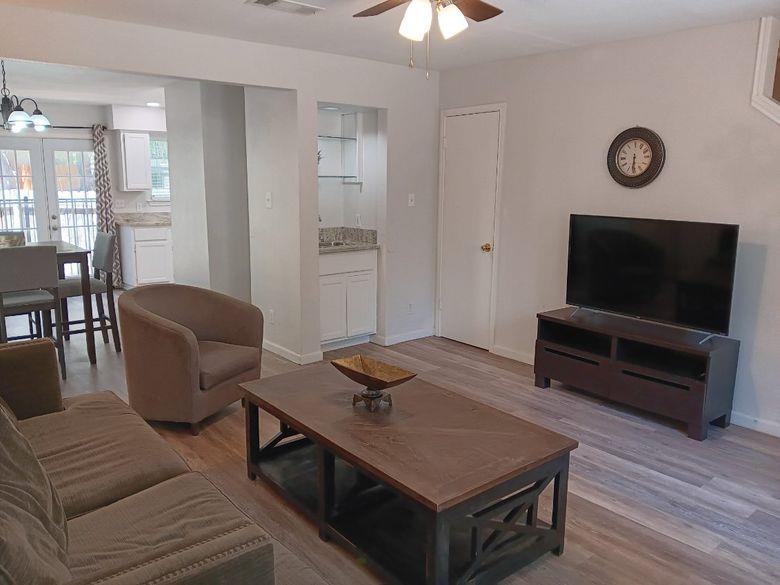 8402 Fathom Cir #107 Property Photo 3