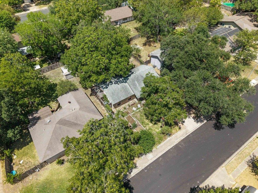 7408 Loganberry Dr Property Photo 29