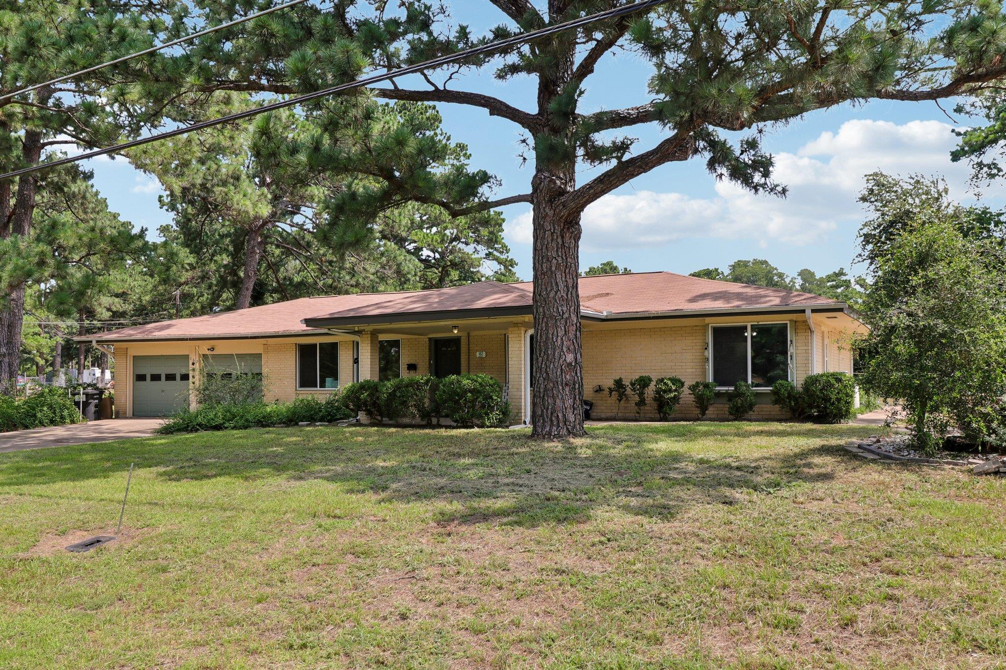 162 Indian Oak Dr Property Photo