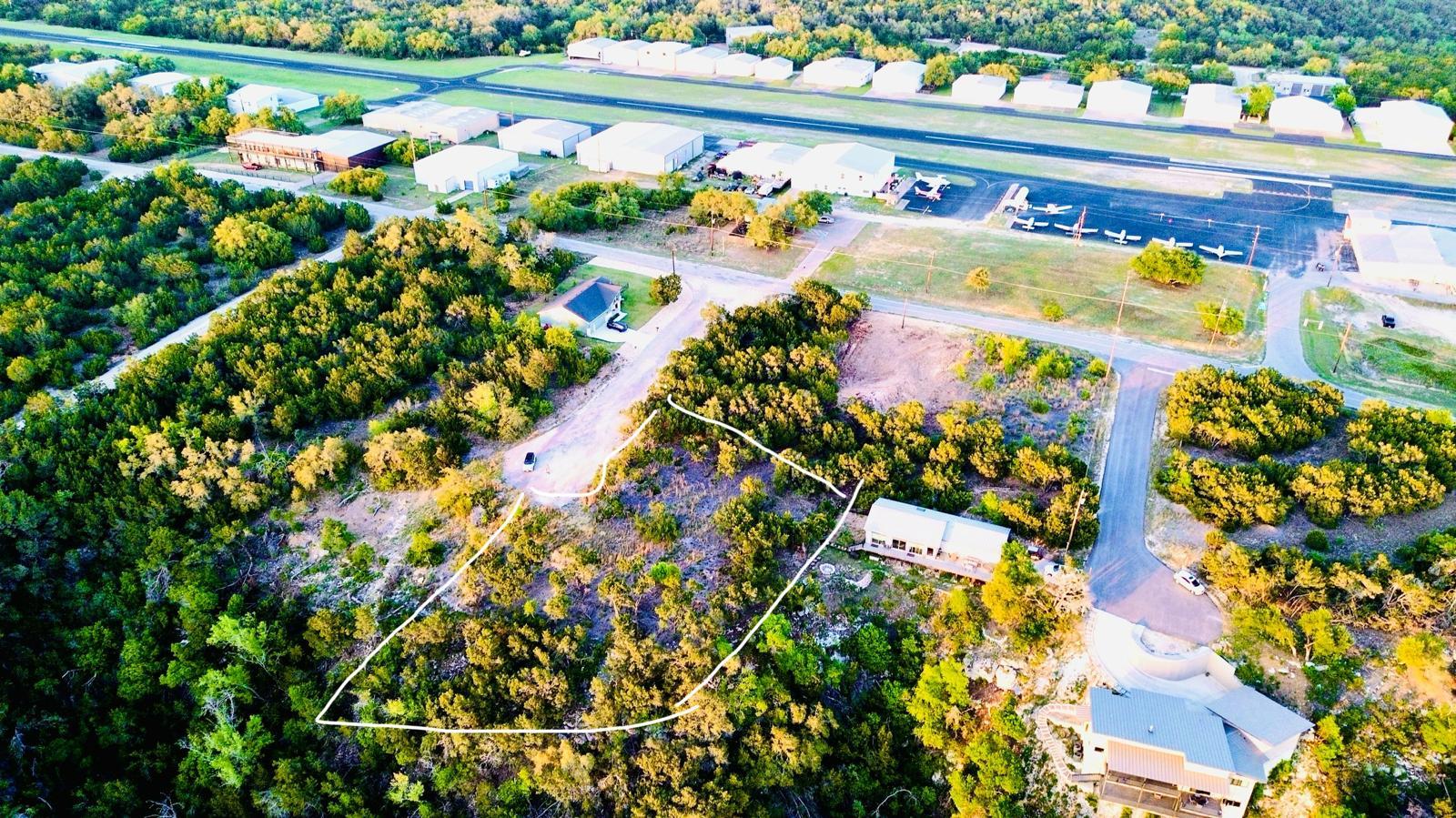 21305 & 21307 White Cloud Cv Property Photo 14