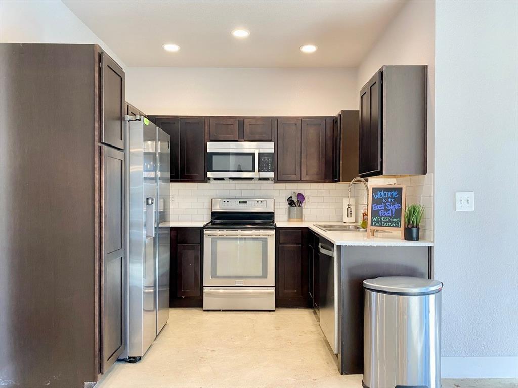 1300 E 3rd St #a Property Photo 5