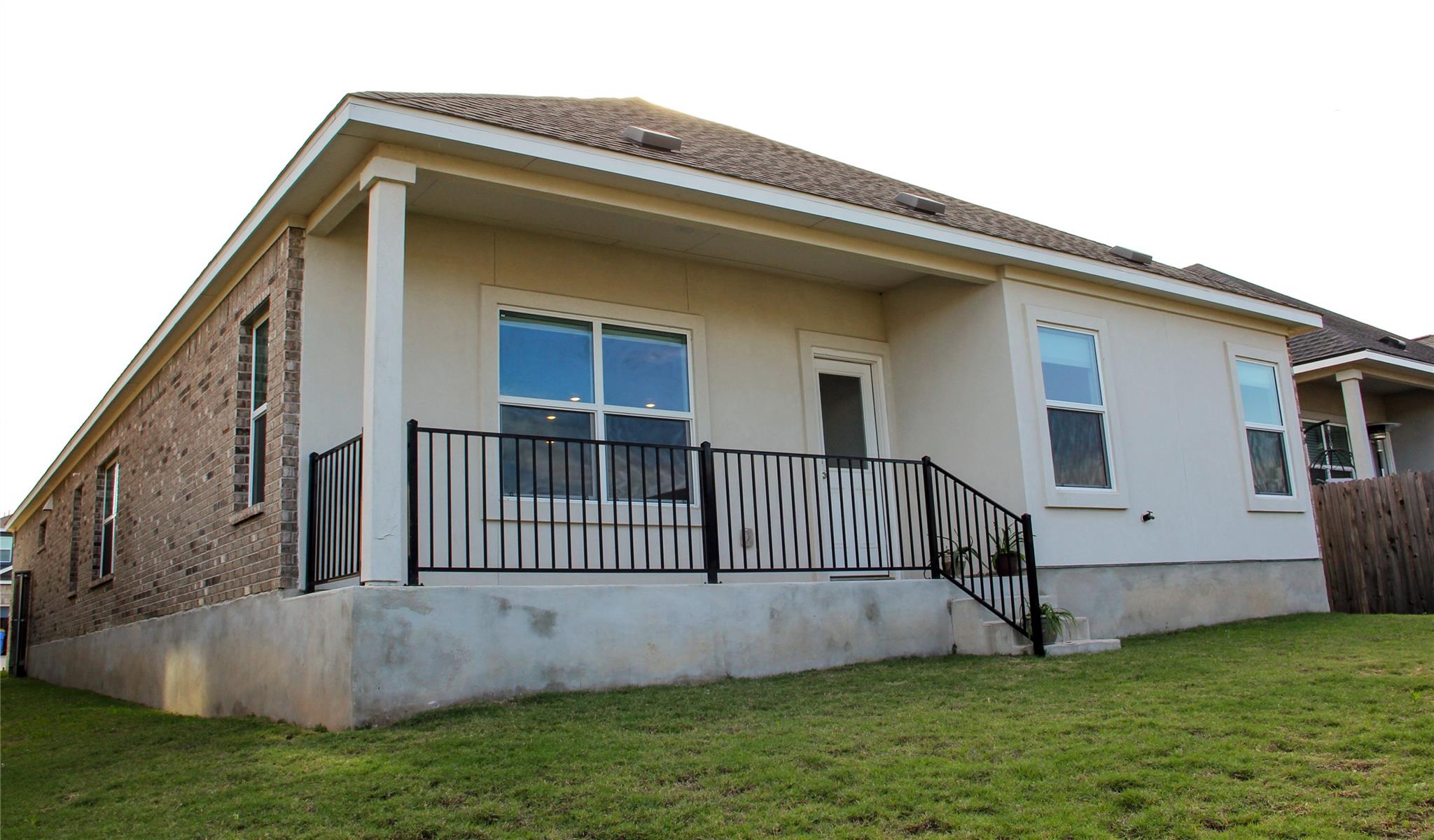 170 Maravillas Bnd Property Photo 33
