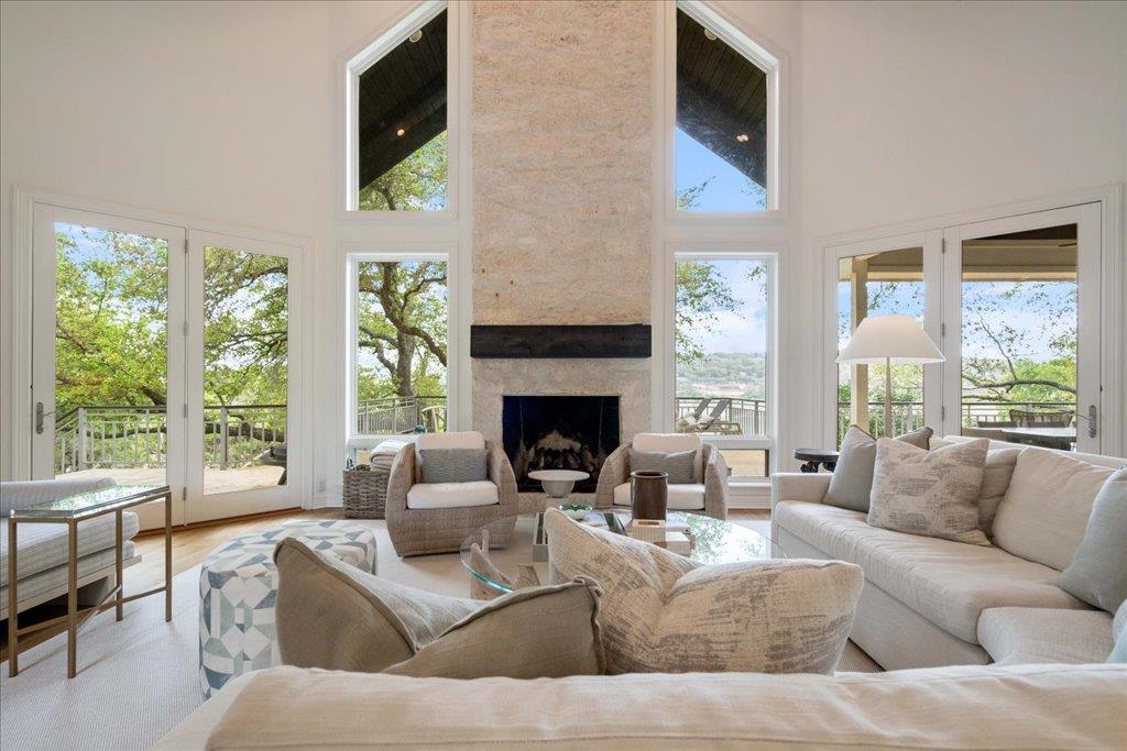 24729 Travis Lakeside Cv Property Photo 5