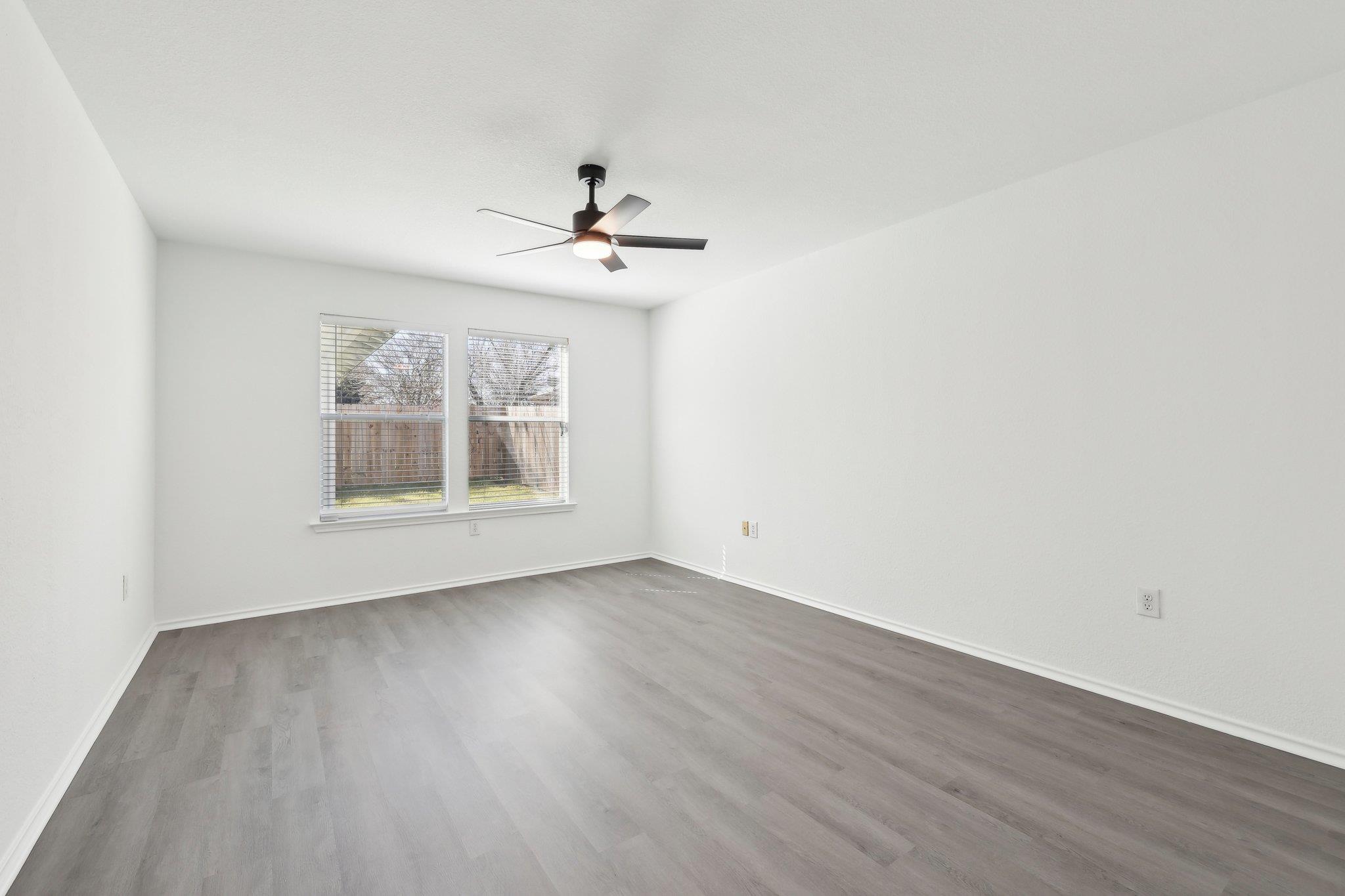 2403 Andrea Woods Cv Property Photo 4