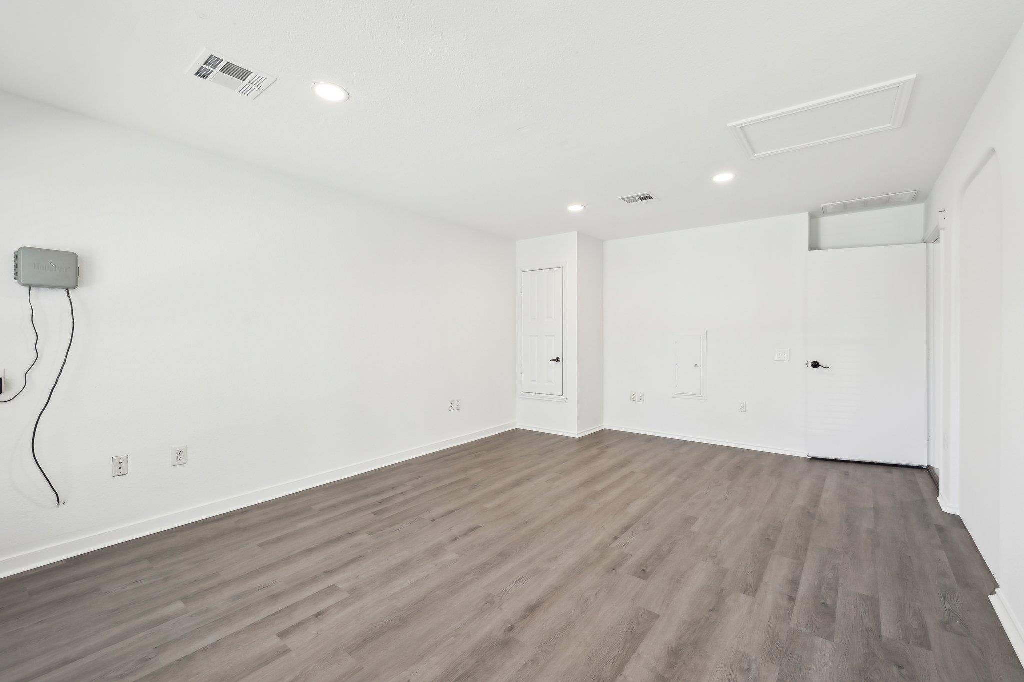 2403 Andrea Woods Cv Property Photo 17