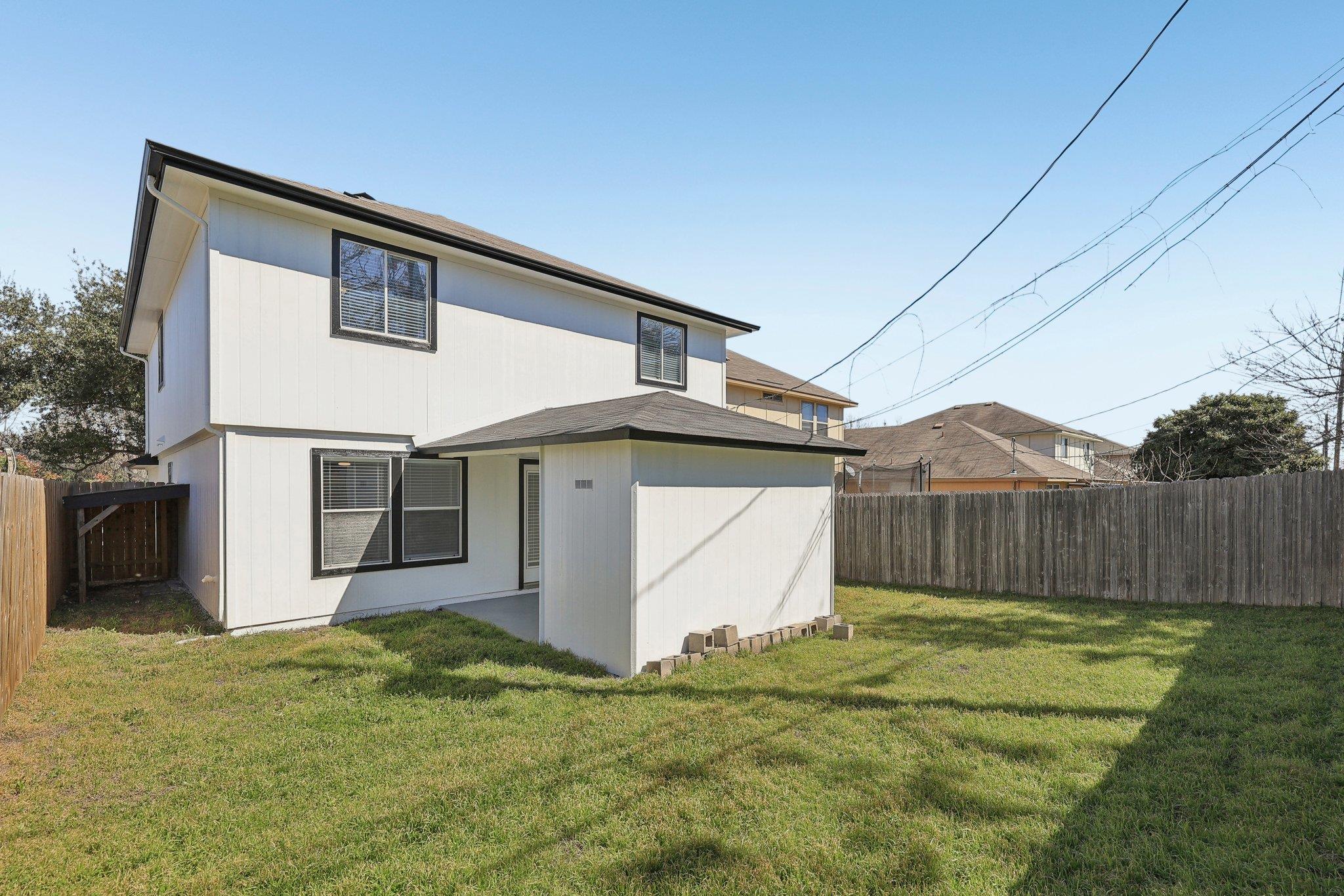 2403 Andrea Woods Cv Property Photo 36