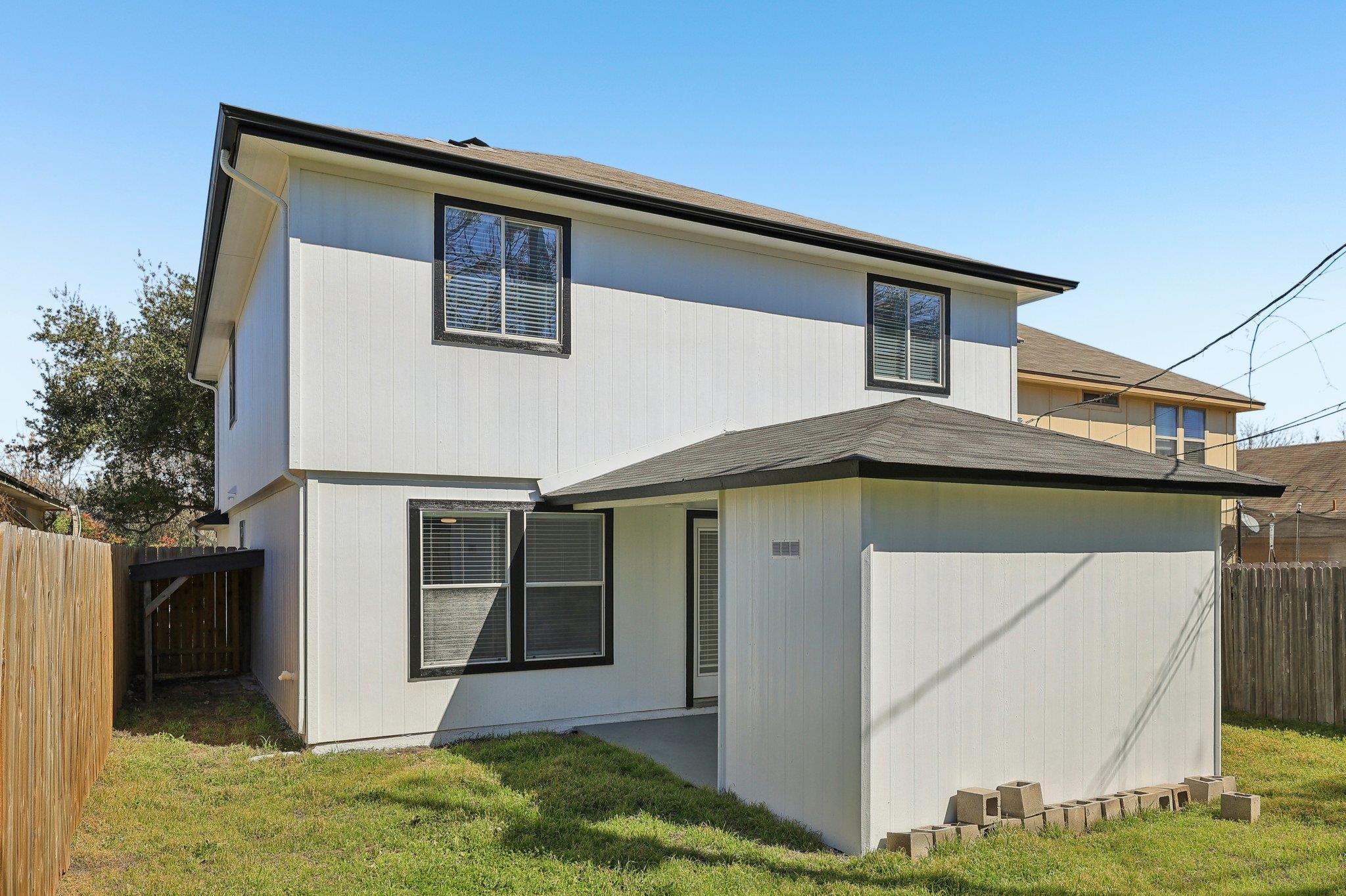 2403 Andrea Woods Cv Property Photo 37