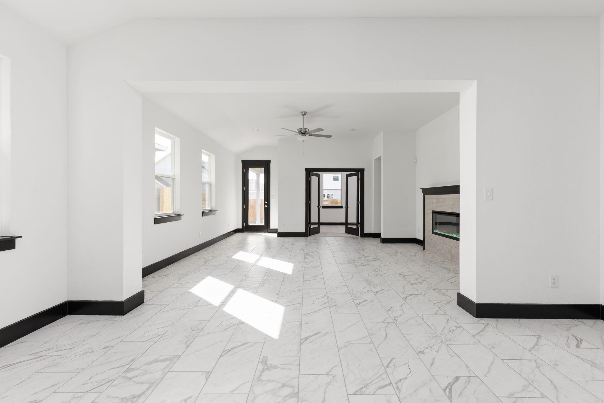 19116 Ariel Elena Way Property Photo 12