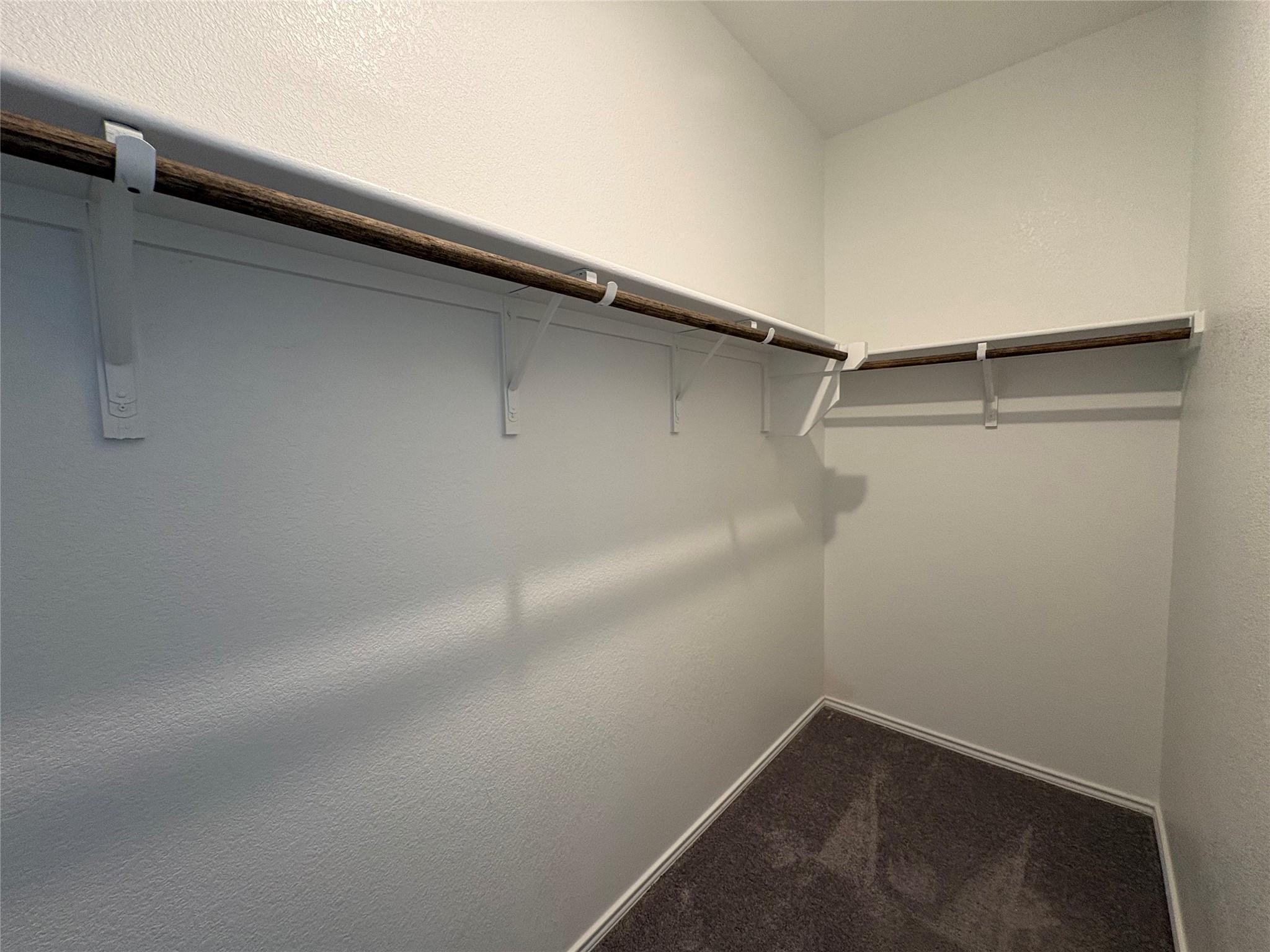 217 English Oak St Property Photo 22