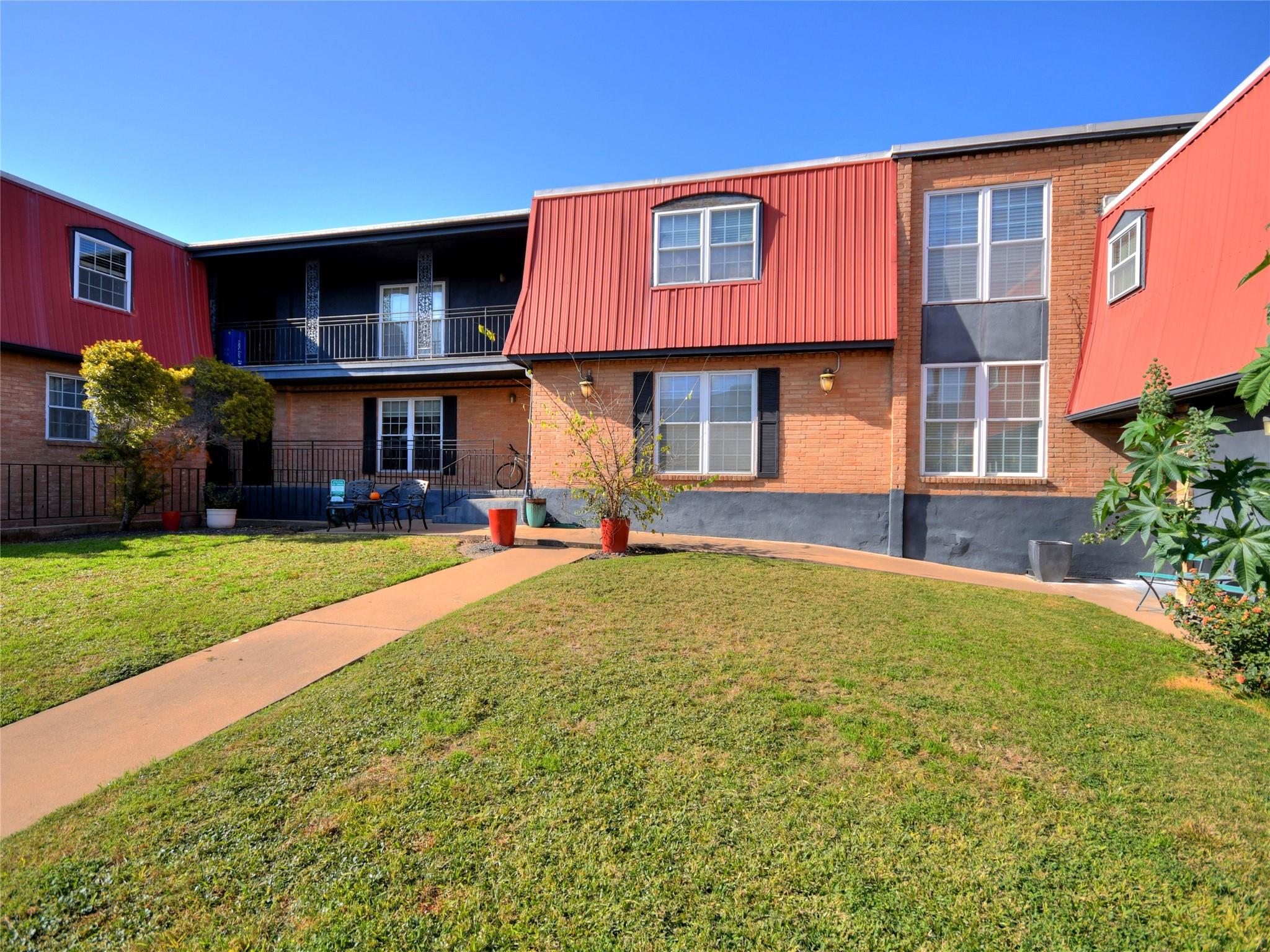 900 S Lamar Blvd #311 Property Photo 3