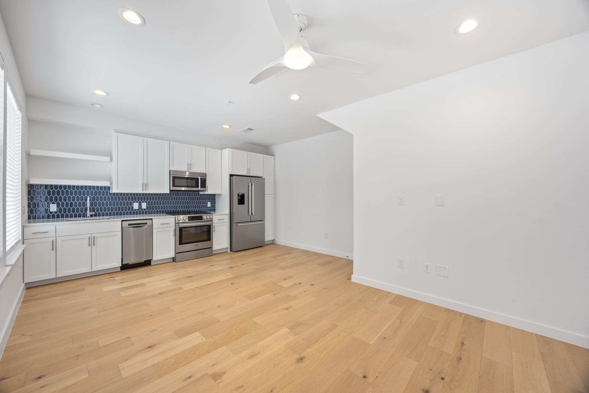 2200 Mcfly St #6102 Property Photo 10