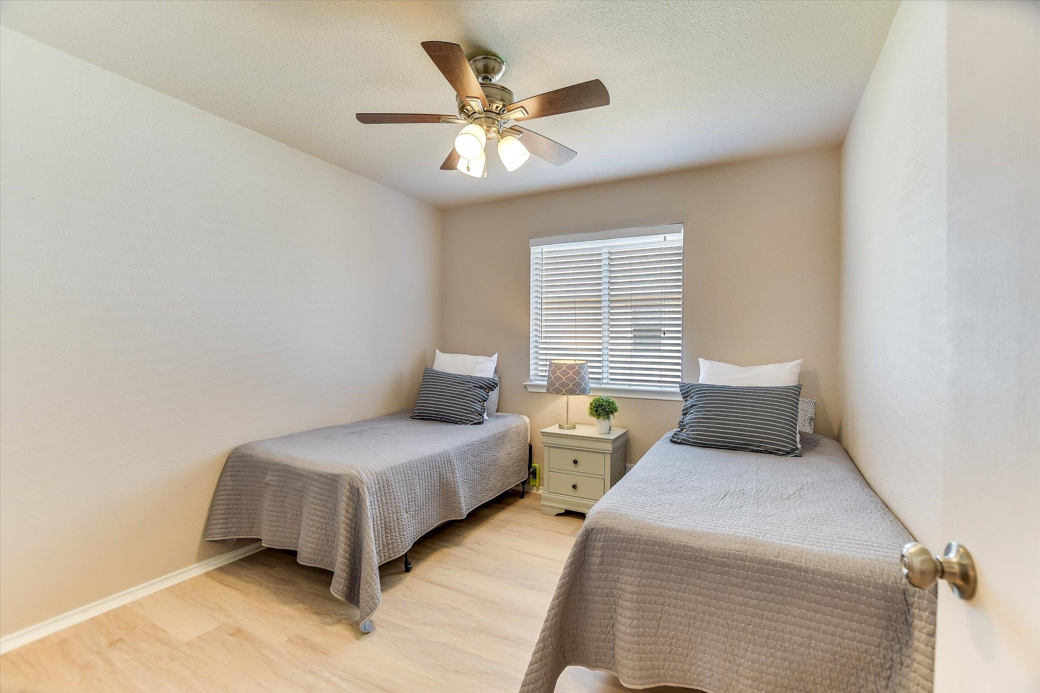2800 Tyler Ln Property Photo 14
