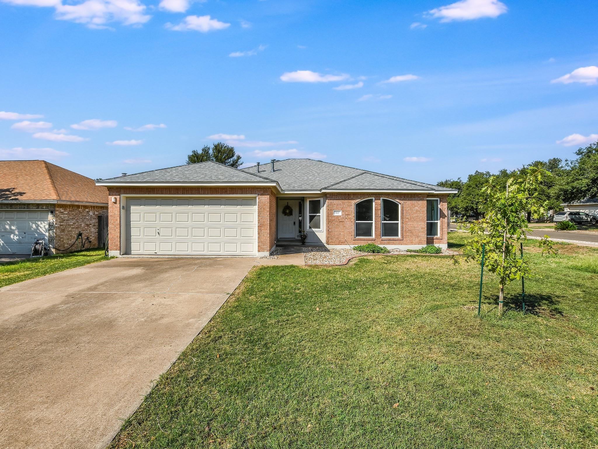 612 Blue Oak Cir Property Photo 5