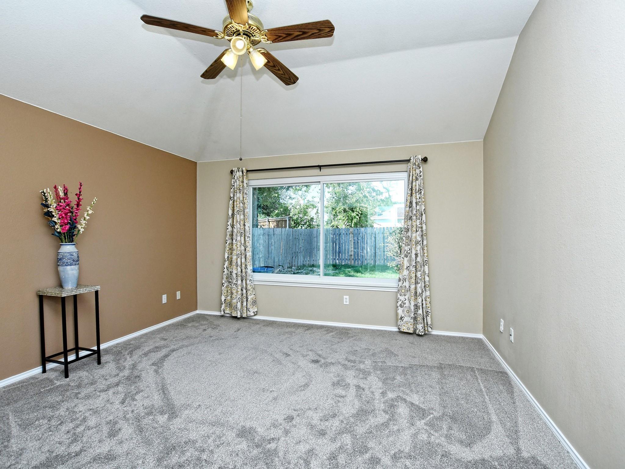 612 Blue Oak Cir Property Photo 15