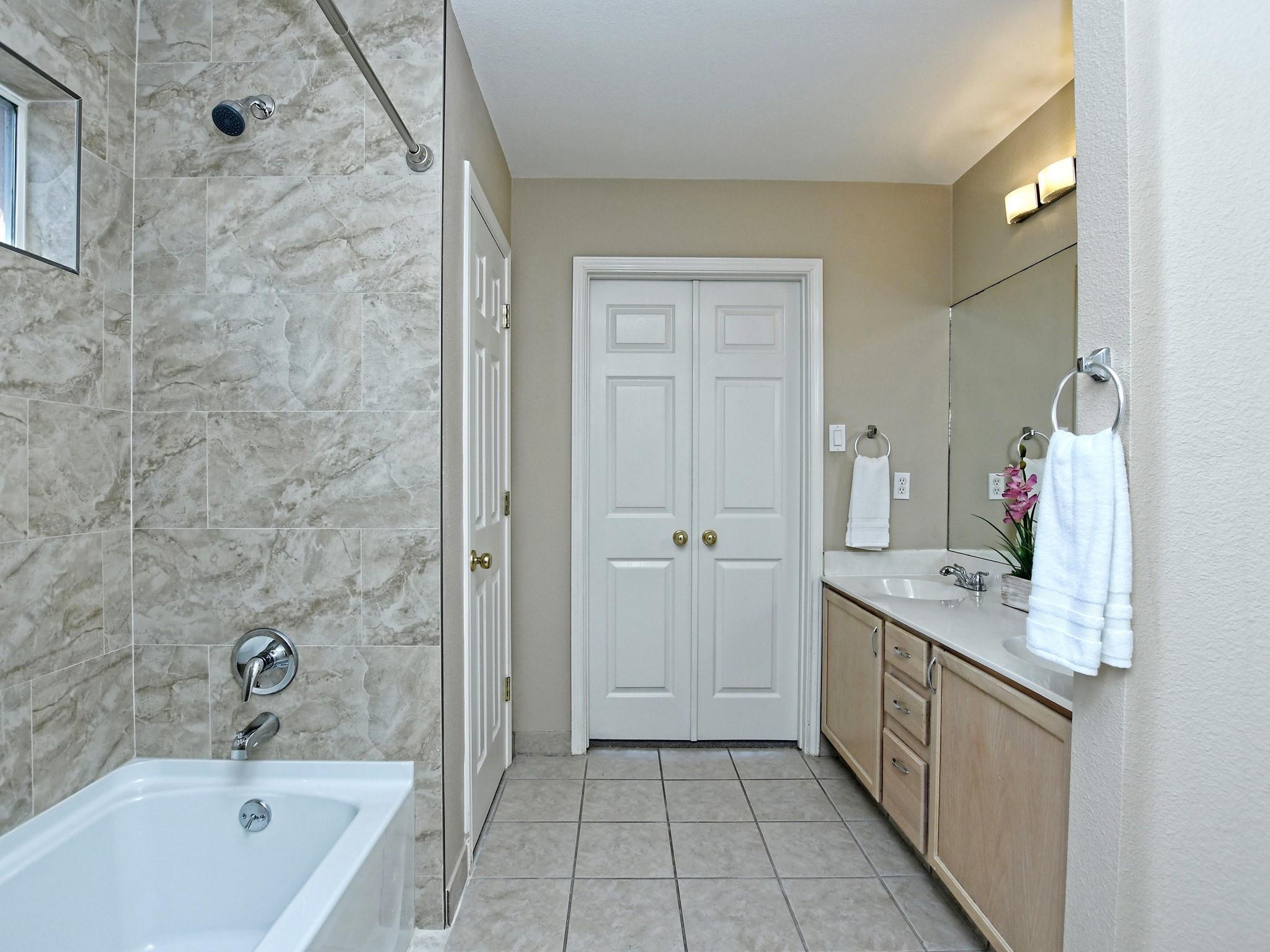 612 Blue Oak Cir Property Photo 17
