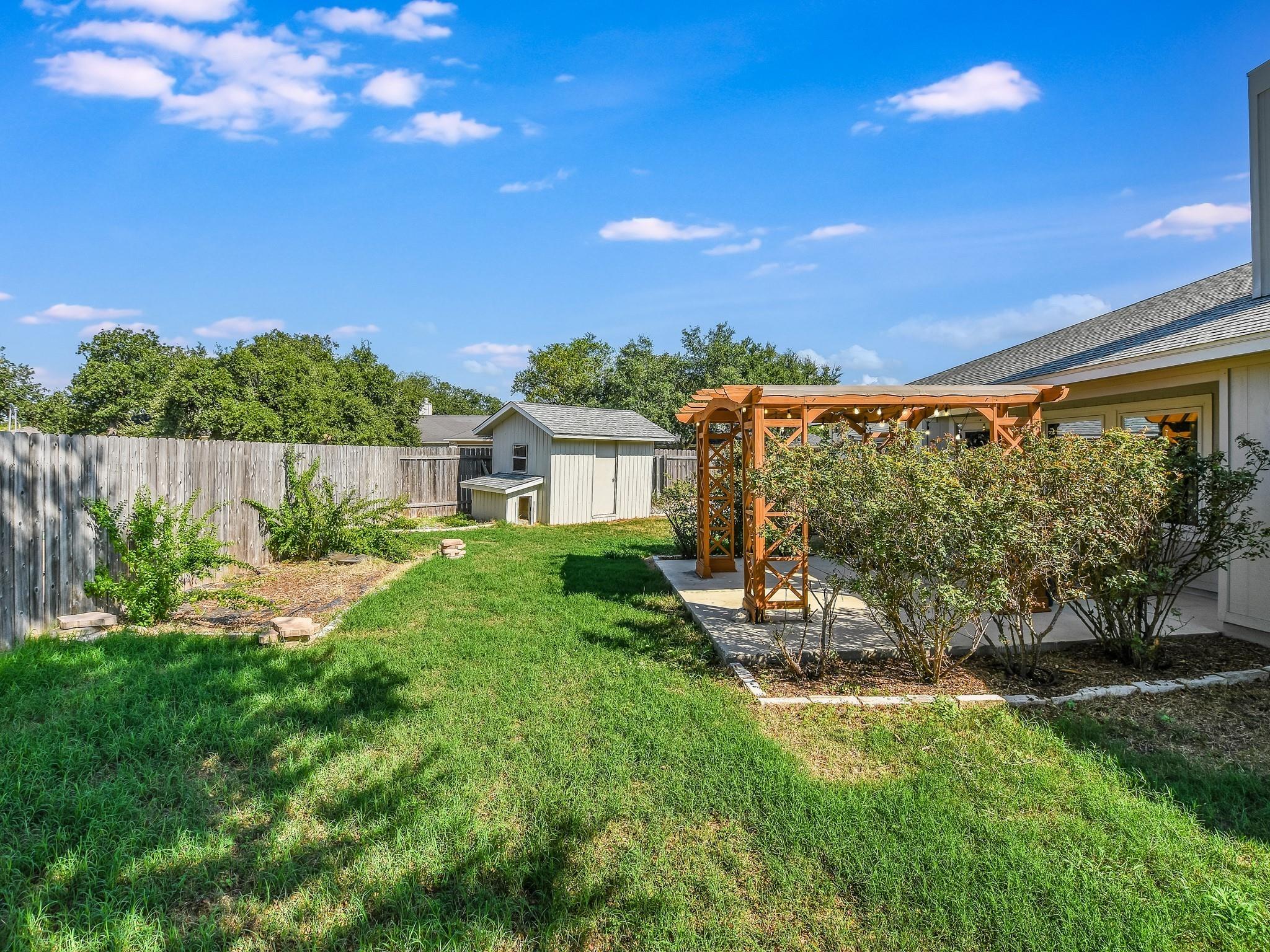 612 Blue Oak Cir Property Photo 24