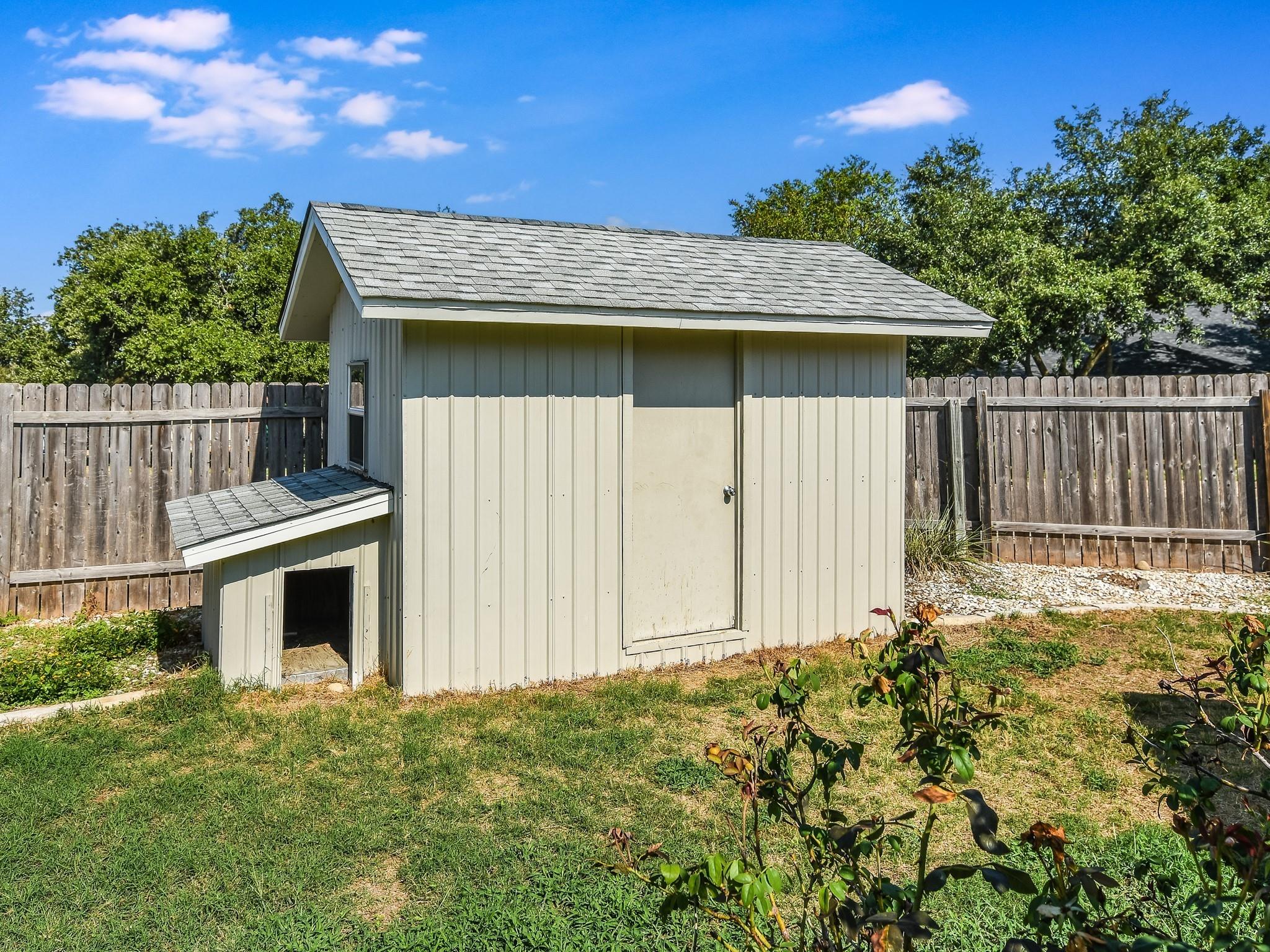 612 Blue Oak Cir Property Photo 26