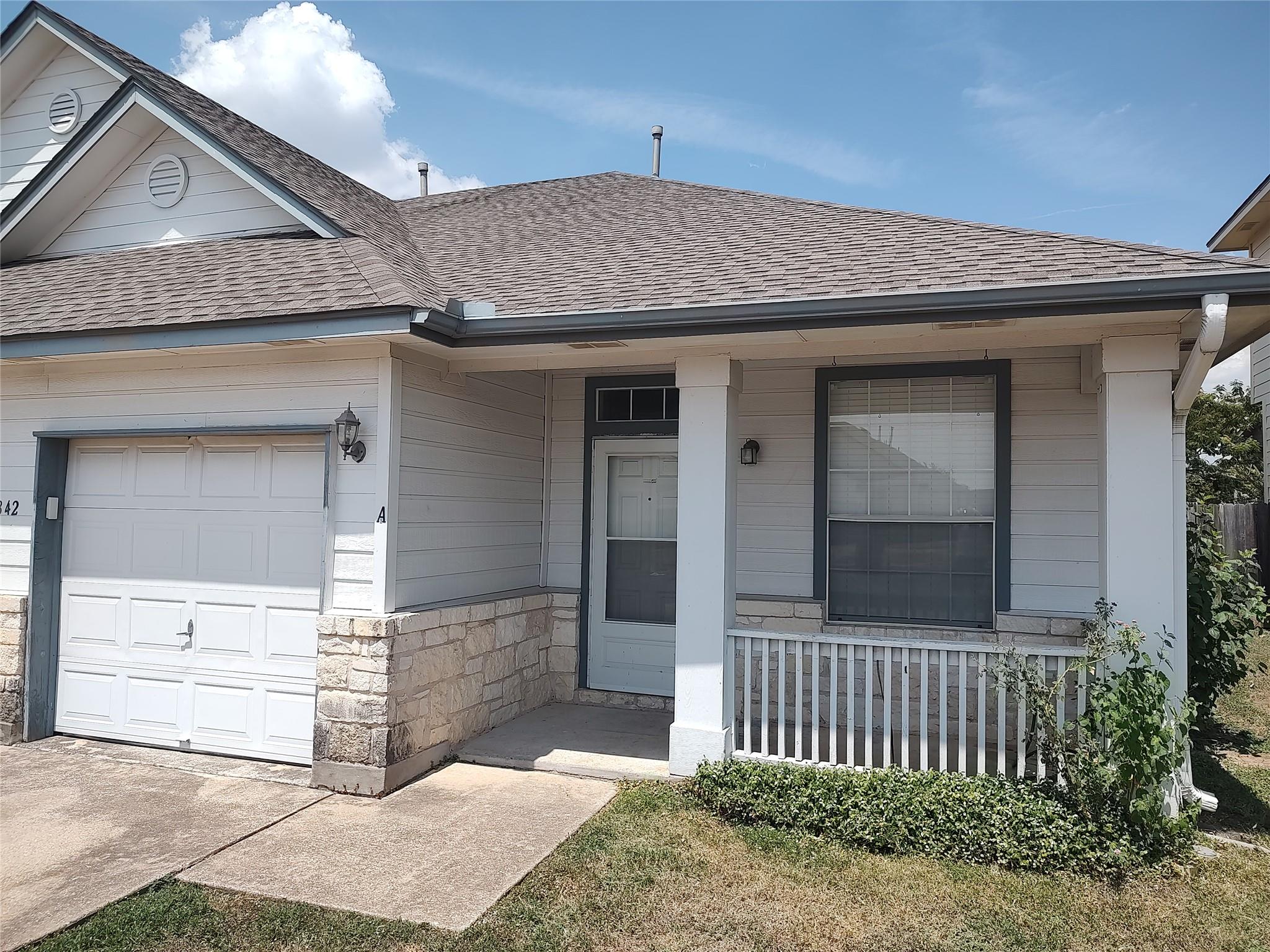 2842 Southampton Way #a Property Photo 3