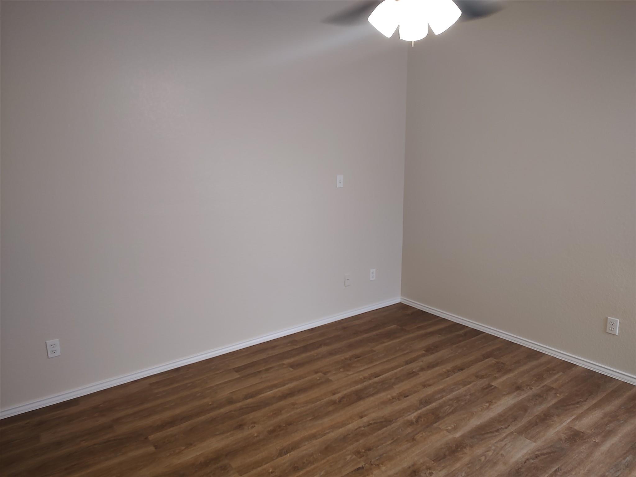 2842 Southampton Way #a Property Photo 9