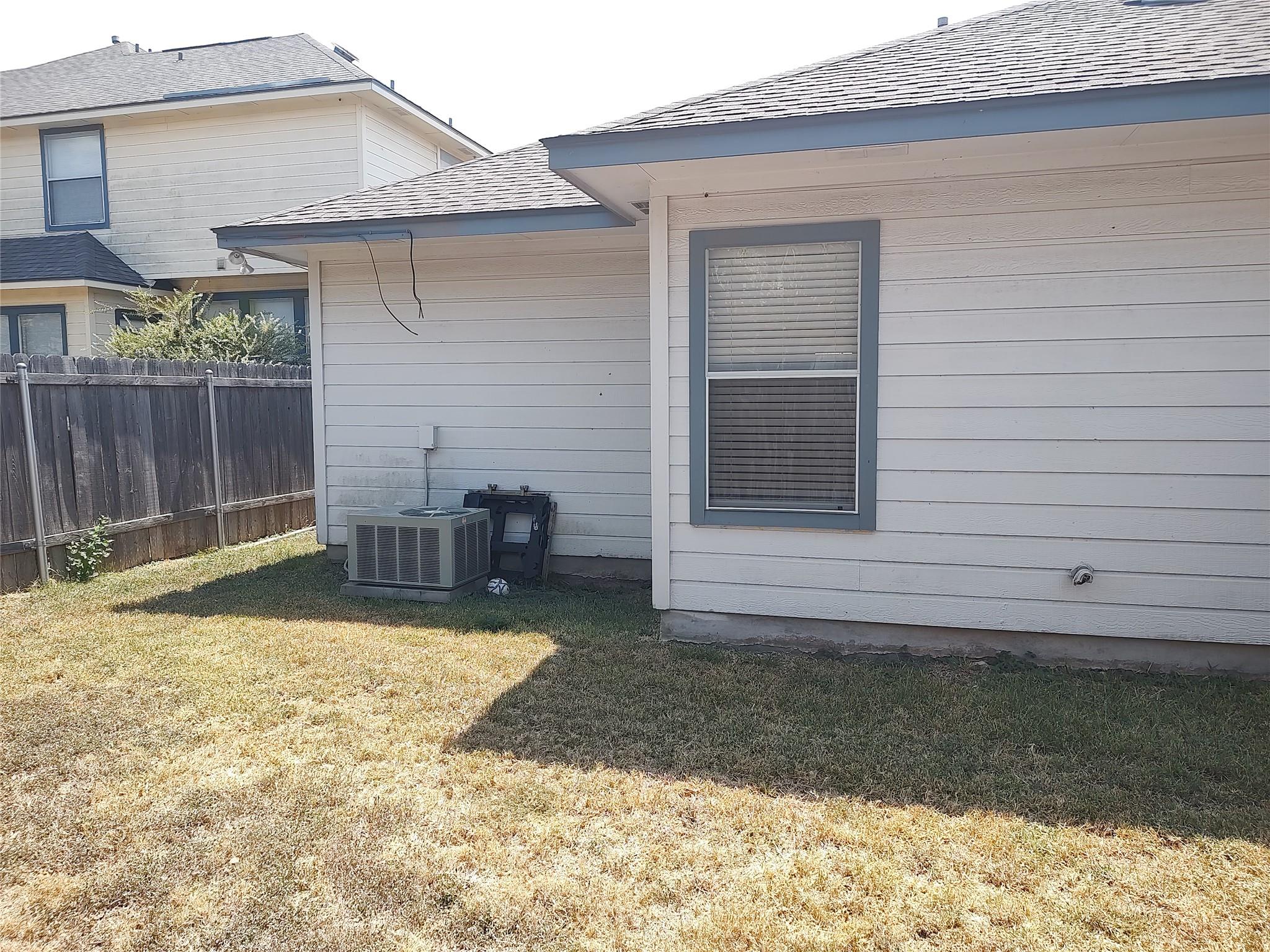 2842 Southampton Way #a Property Photo 13