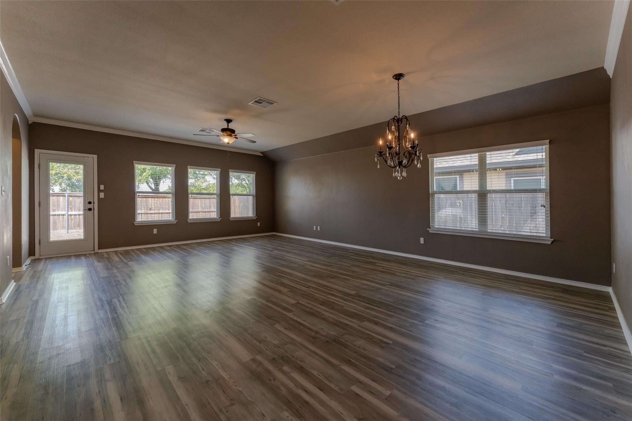 17716 Bridgefarmer Blvd Property Photo 4