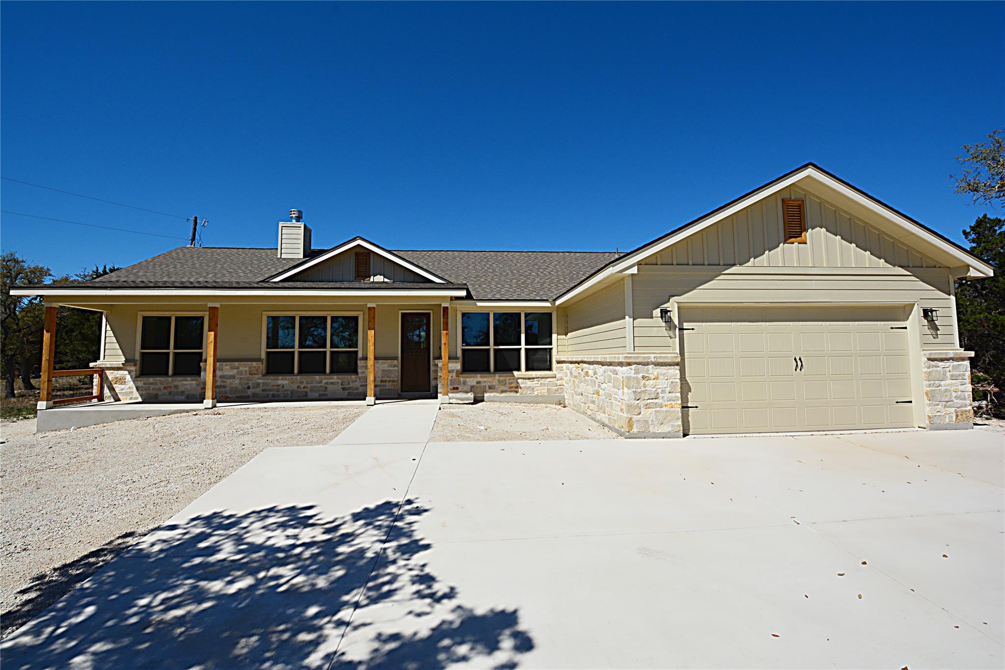 1598 Desiree St Property Photo 1