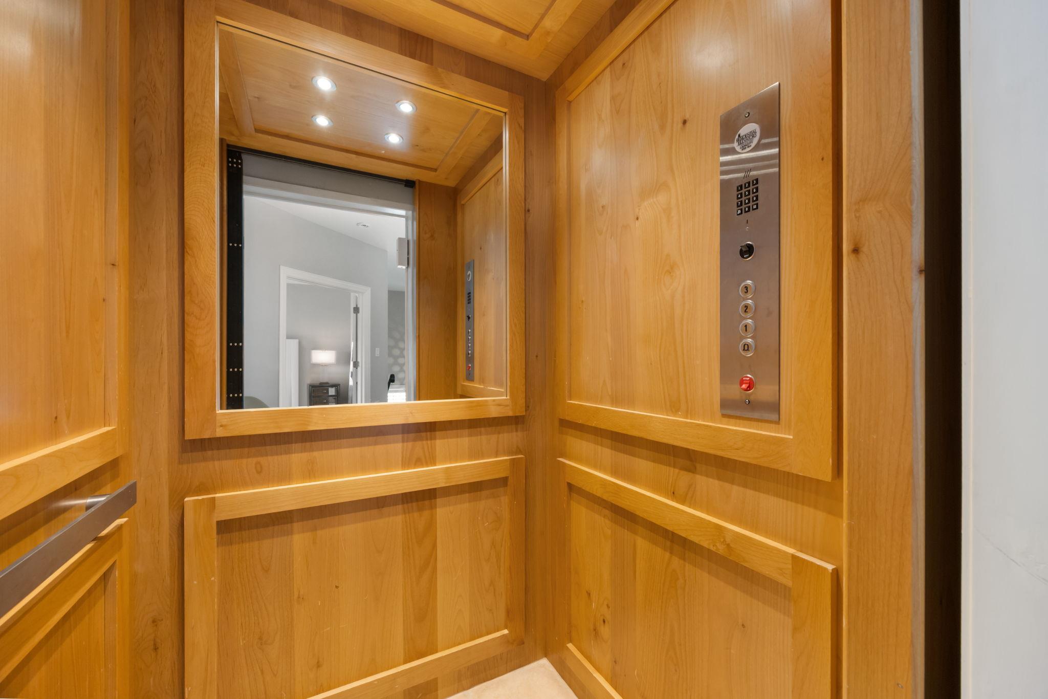 1910 Rue De St Tropez None #6 Property Photo 20