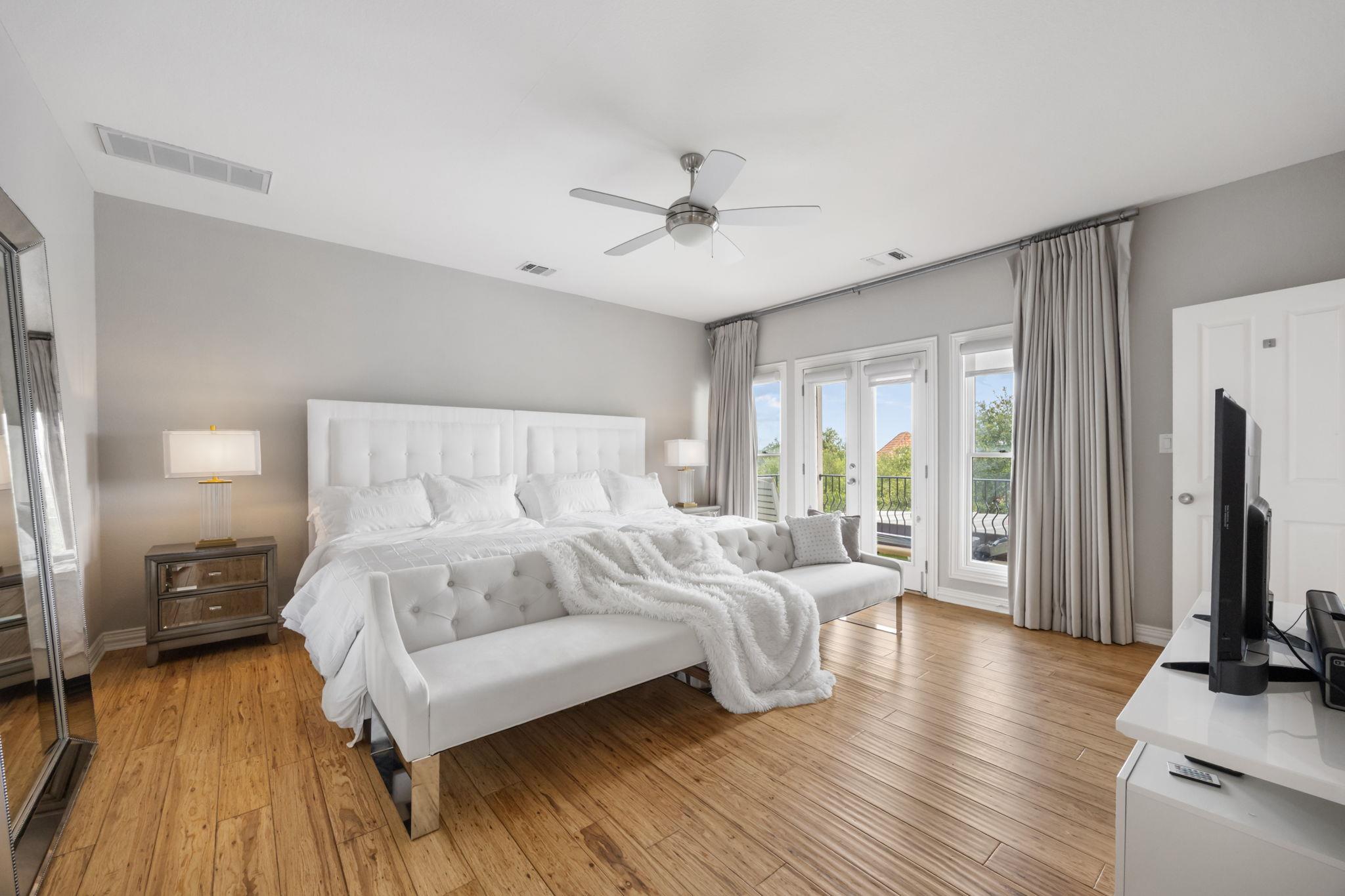 1910 Rue De St Tropez None #6 Property Photo 23