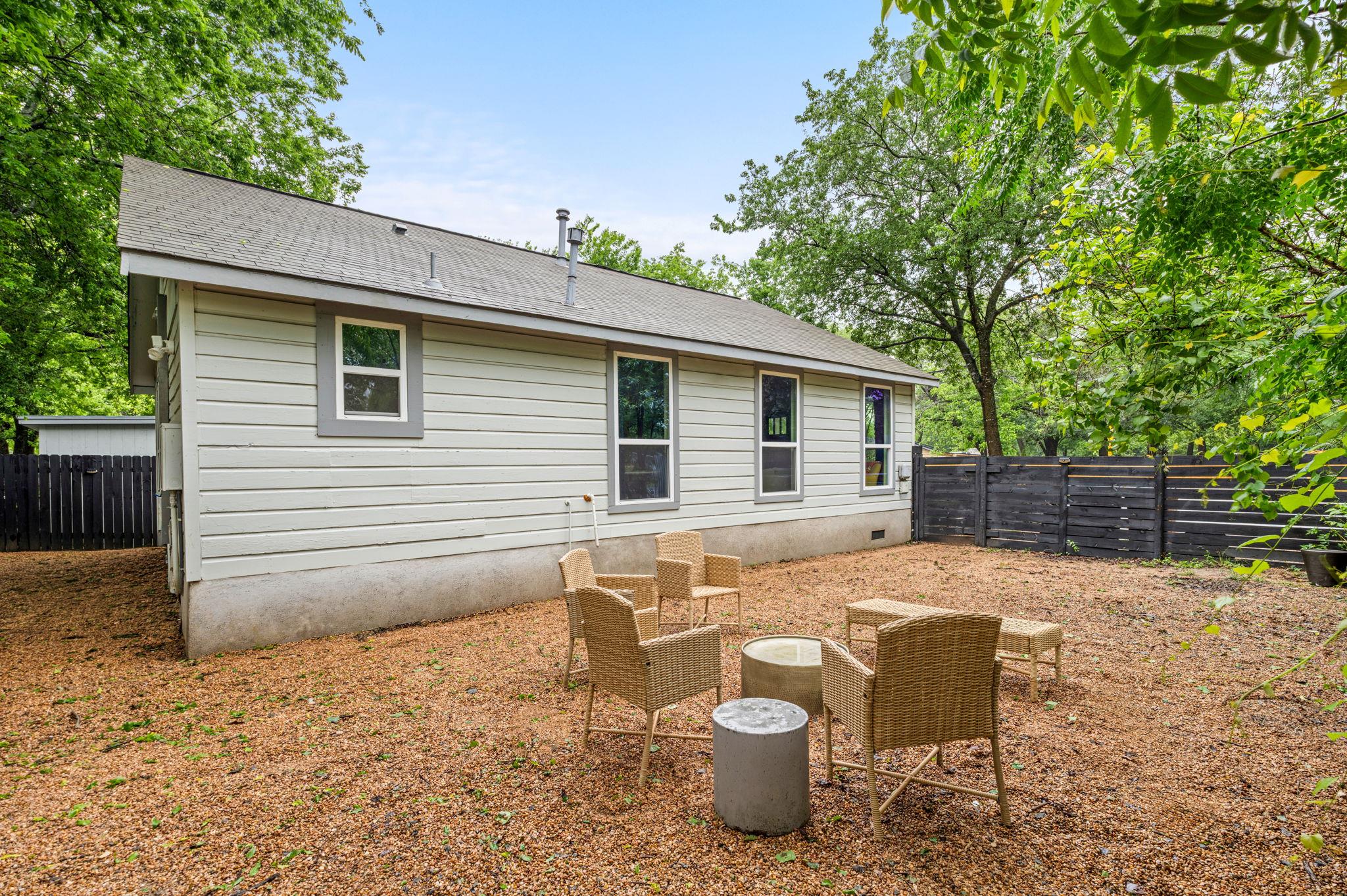 100 Florence Dr #b Property Photo 21