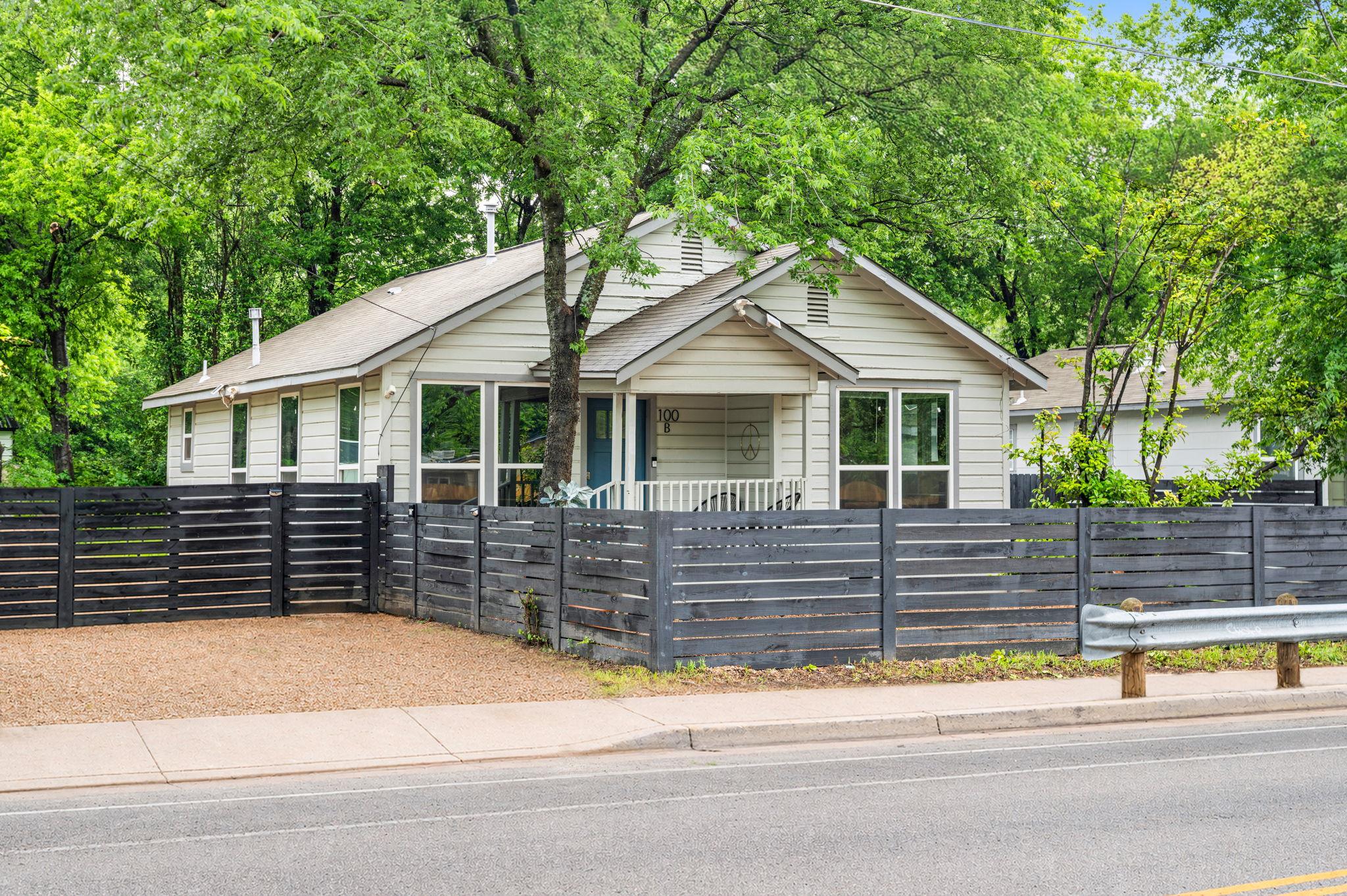 100 Florence Dr #b Property Photo 23
