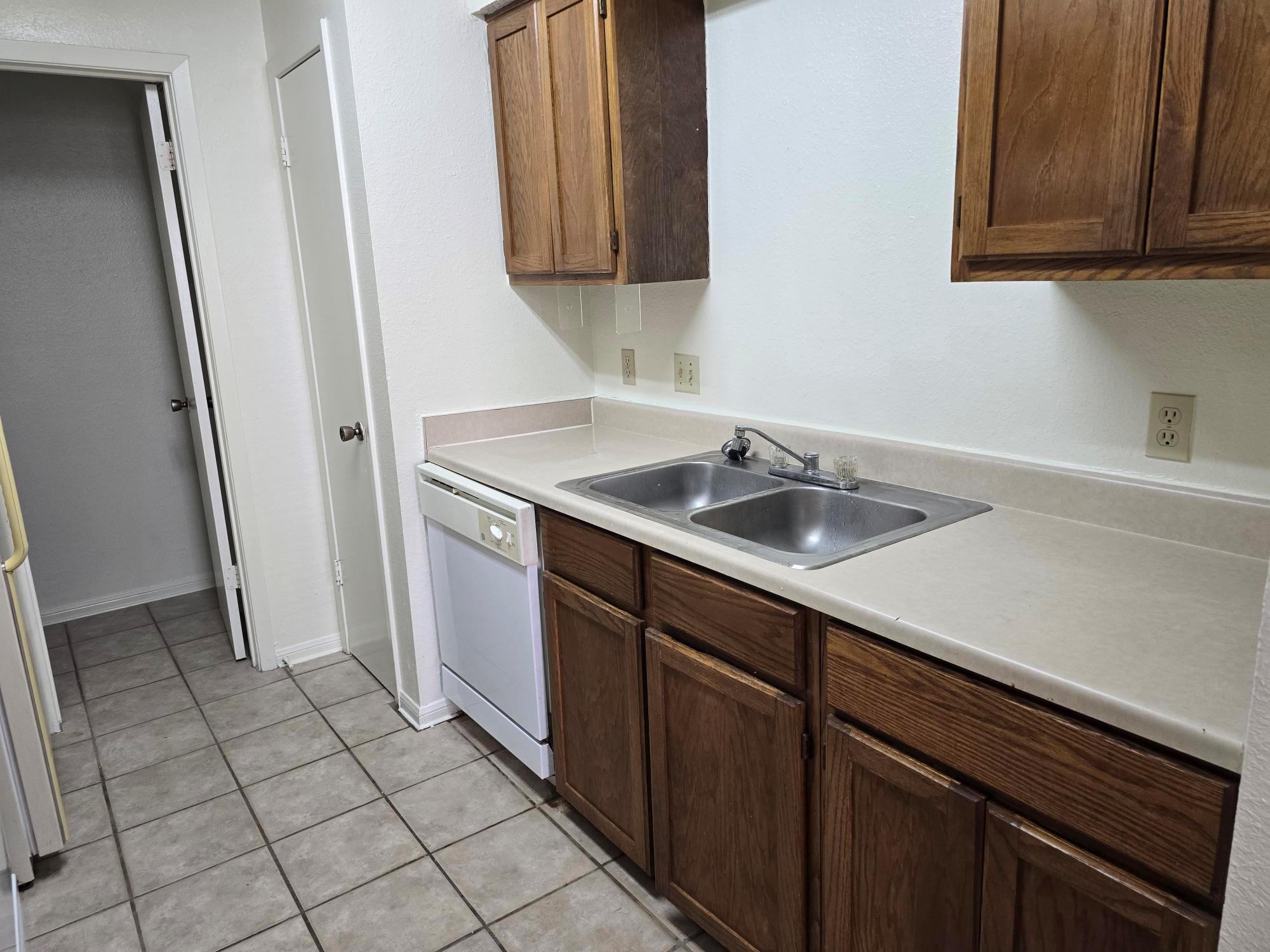 8705 Schick Rd #d Property Photo 6