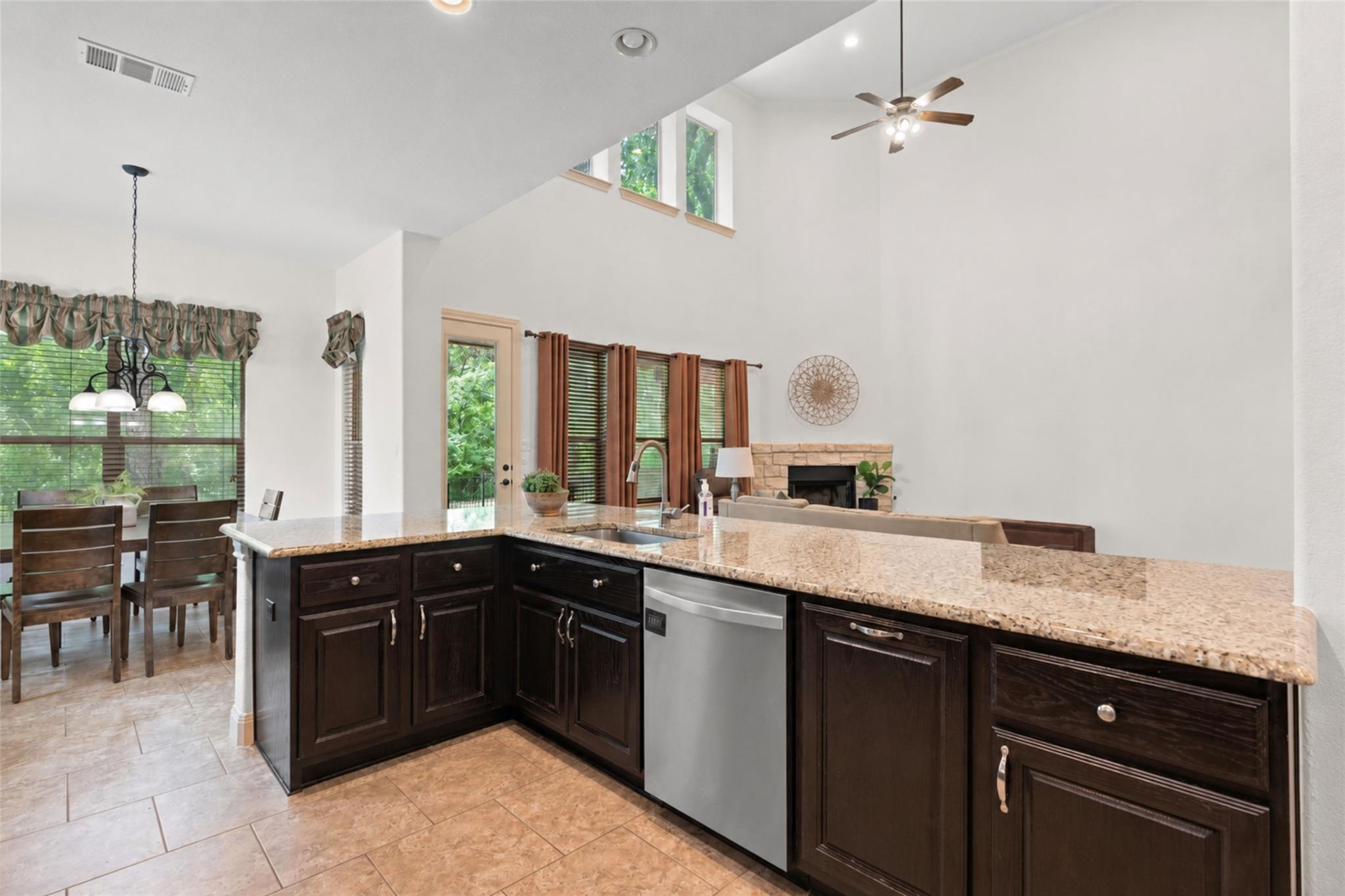 1711 Manada Trl Property Photo 13